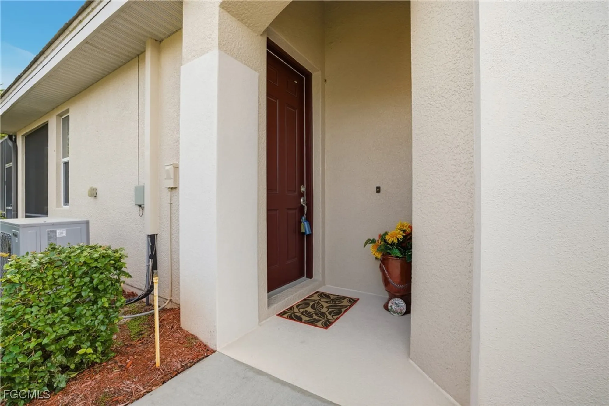 Property Slideshow image 5 of 40 | 10483 materita dr, Fort Myers, FL, 33913