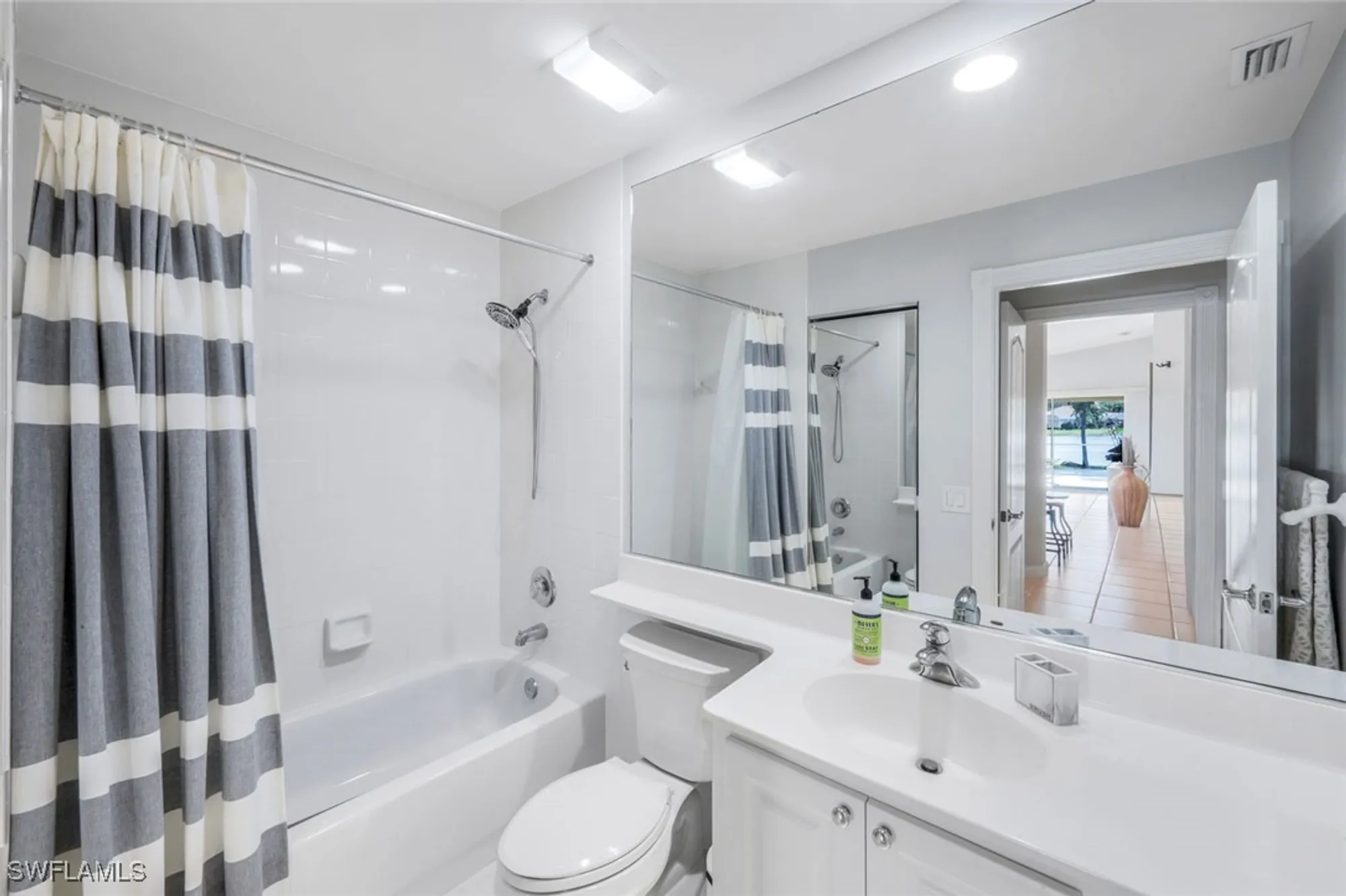 Property Slideshow image 23 of 44 | 4251 redonda ln, Naples, FL, 34119