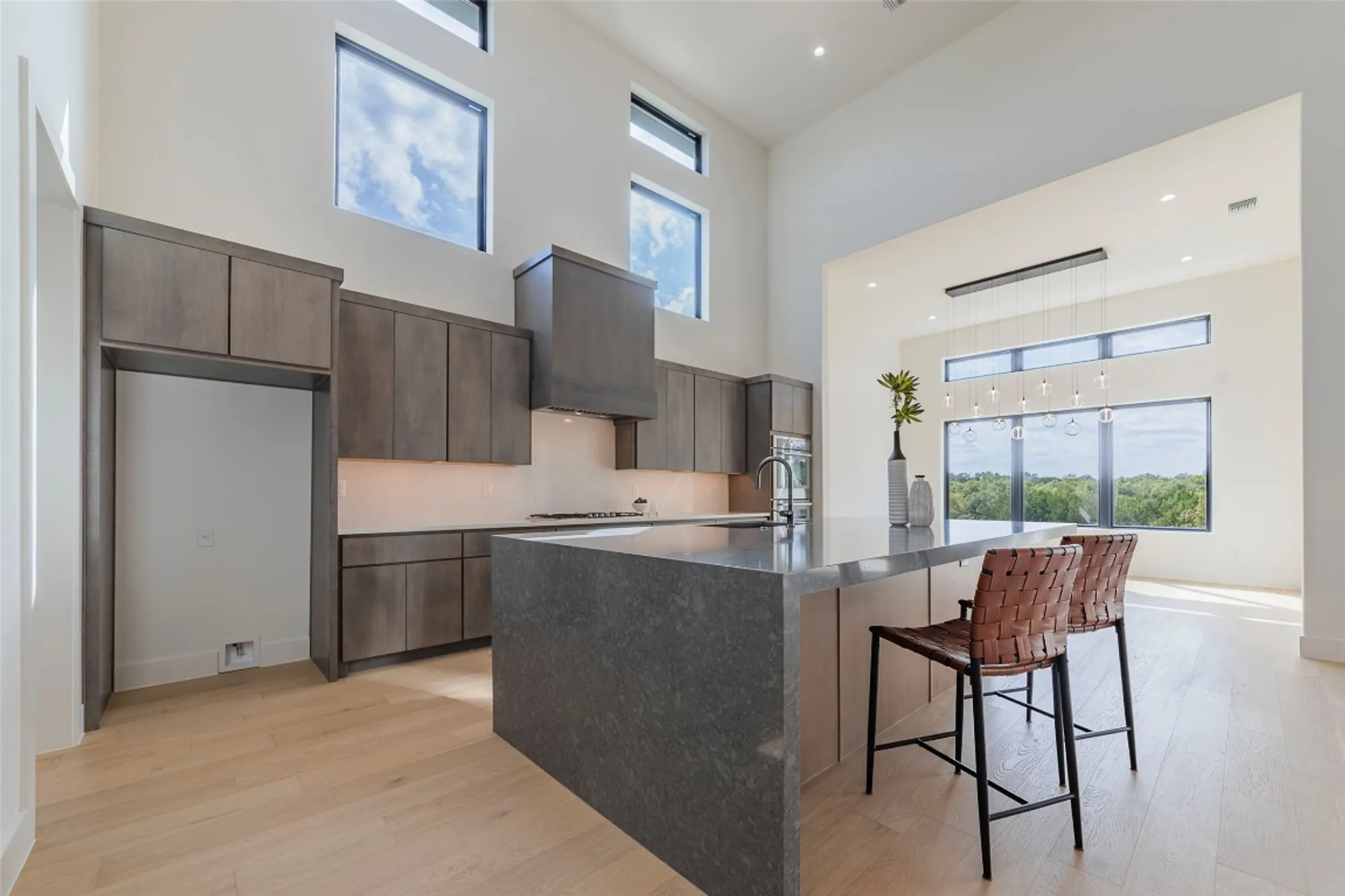 Property Slideshow image 11 of 39 | 105 manciano, Horseshoe Bay, TX, 78657