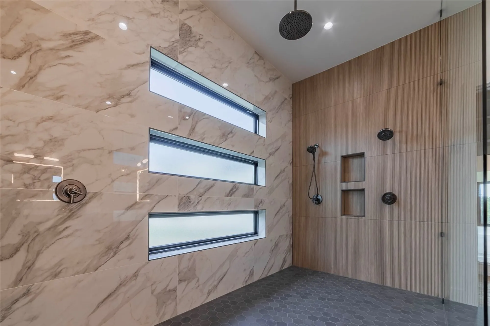 Property Slideshow image 23 of 39 | 105 manciano, Horseshoe Bay, TX, 78657