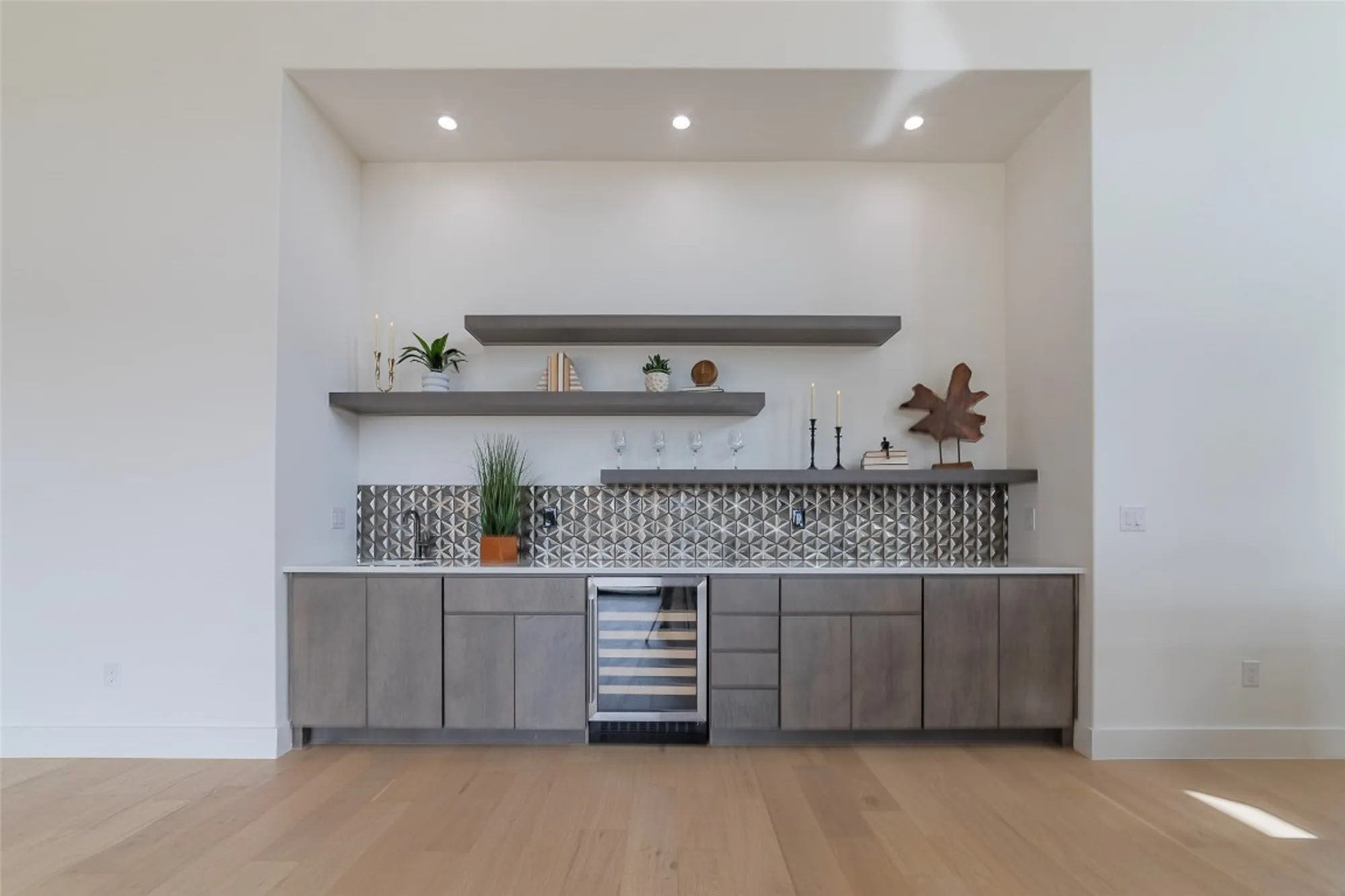 Property Slideshow image 9 of 39 | 105 manciano, Horseshoe Bay, TX, 78657