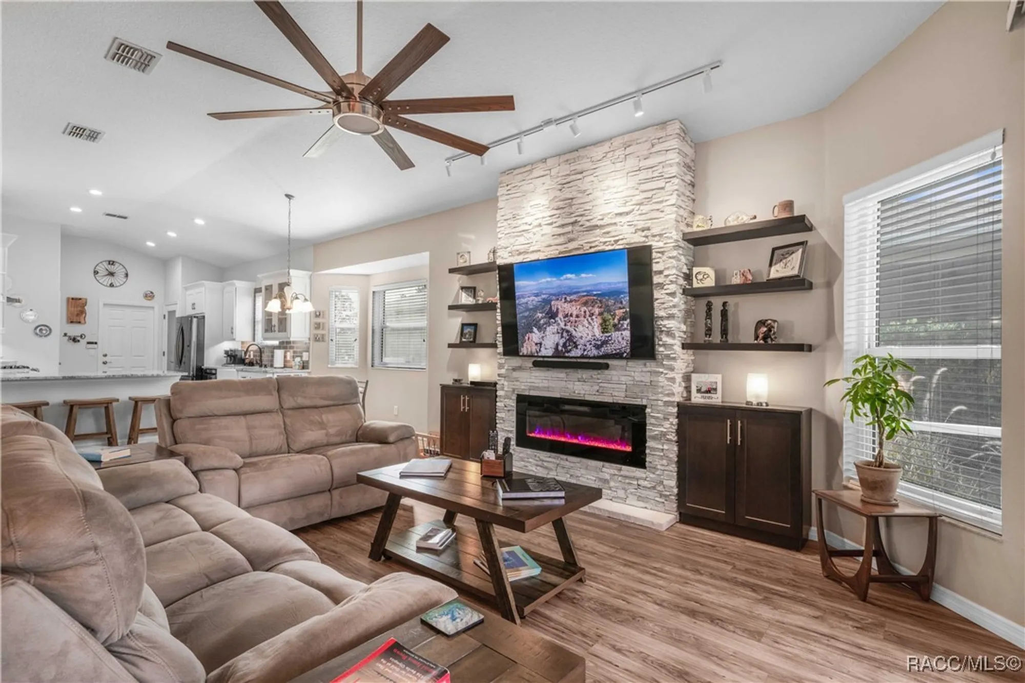 Property Slideshow image 27 of 60 | 2344 n andrea pt, Lecanto, FL, 34461