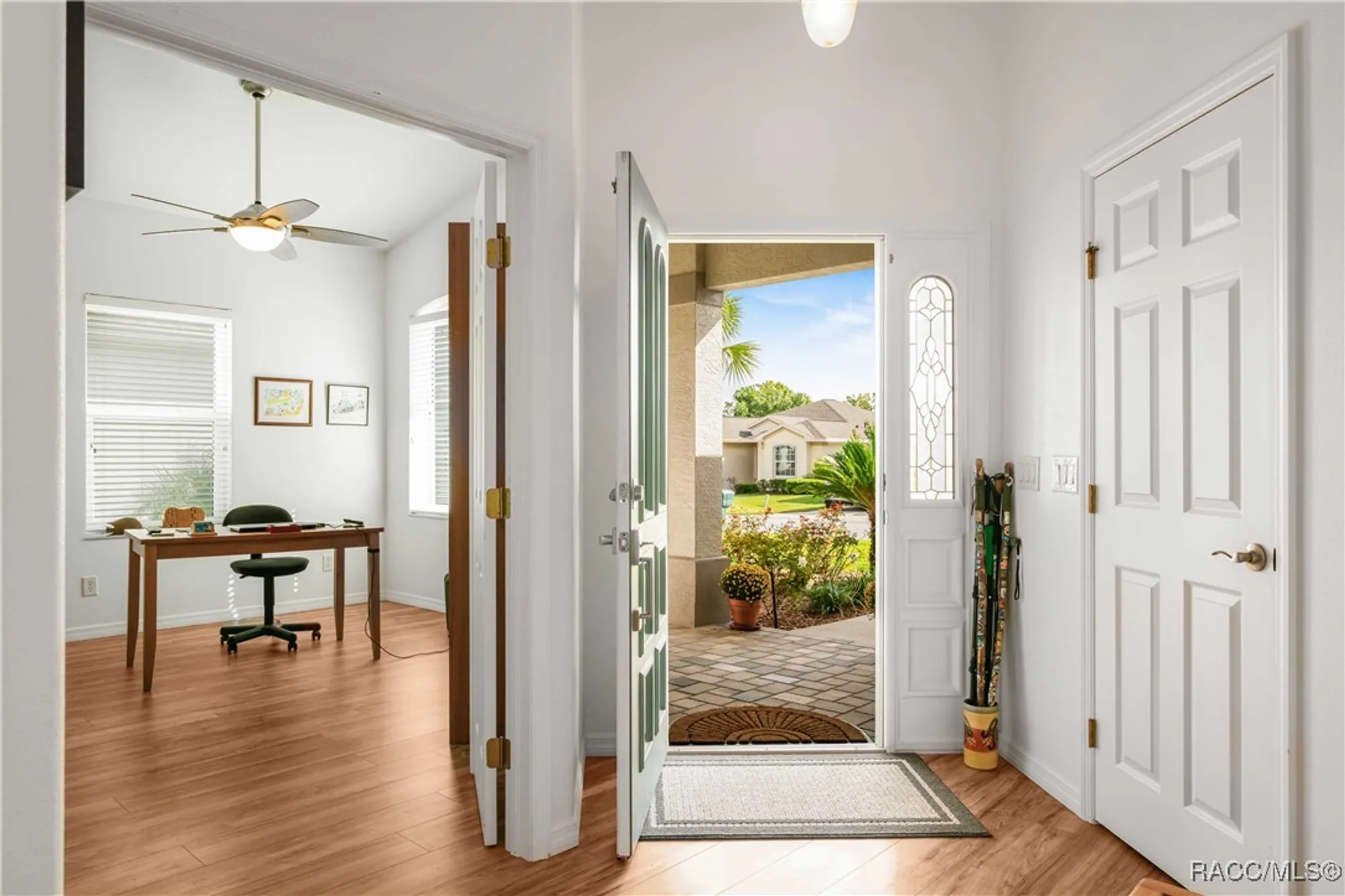 Property Slideshow image 7 of 60 | 2344 n andrea pt, Lecanto, FL, 34461