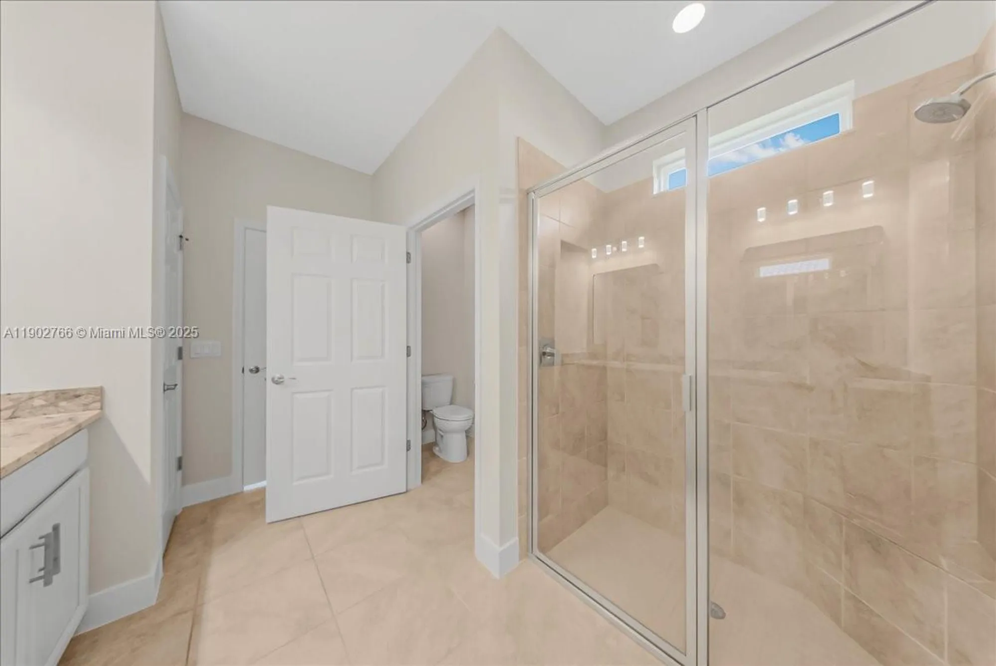 Property Slideshow image 27 of 35 | 3348 apple blossom, Fort Myers, FL, 33920