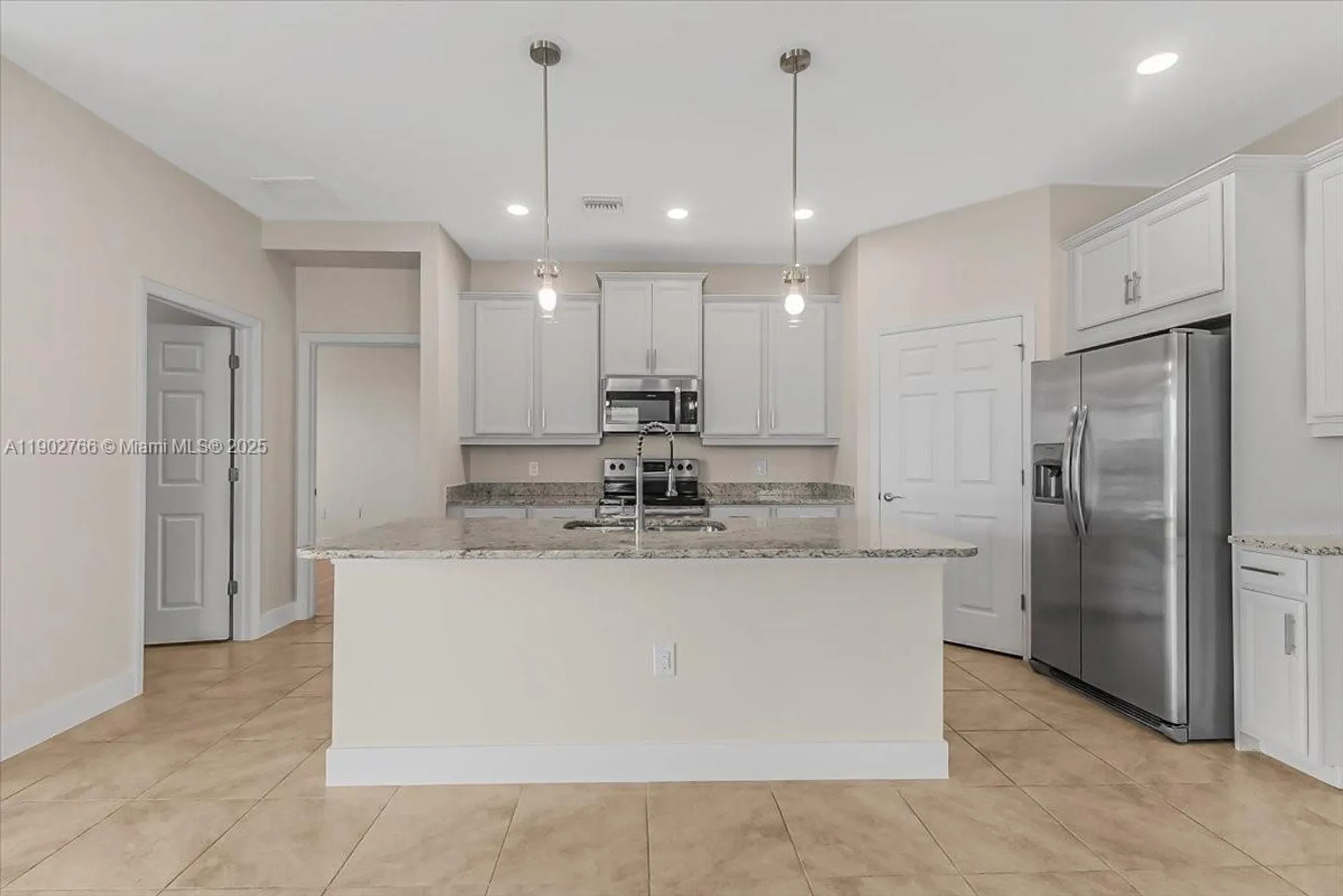 Property Slideshow image 21 of 35 | 3348 apple blossom, Fort Myers, FL, 33920