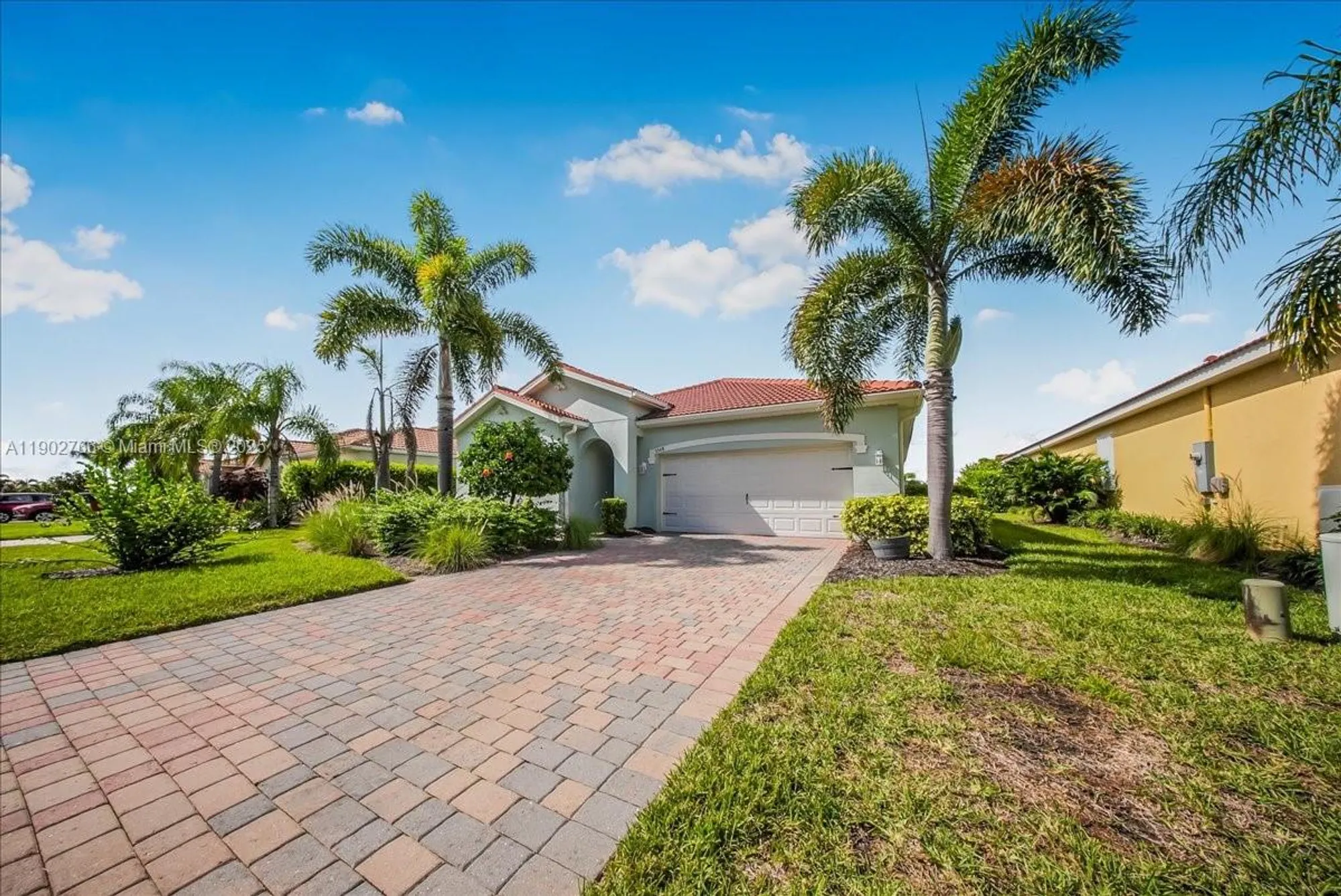 Property Slideshow image 6 of 35 | 3348 apple blossom, Fort Myers, FL, 33920