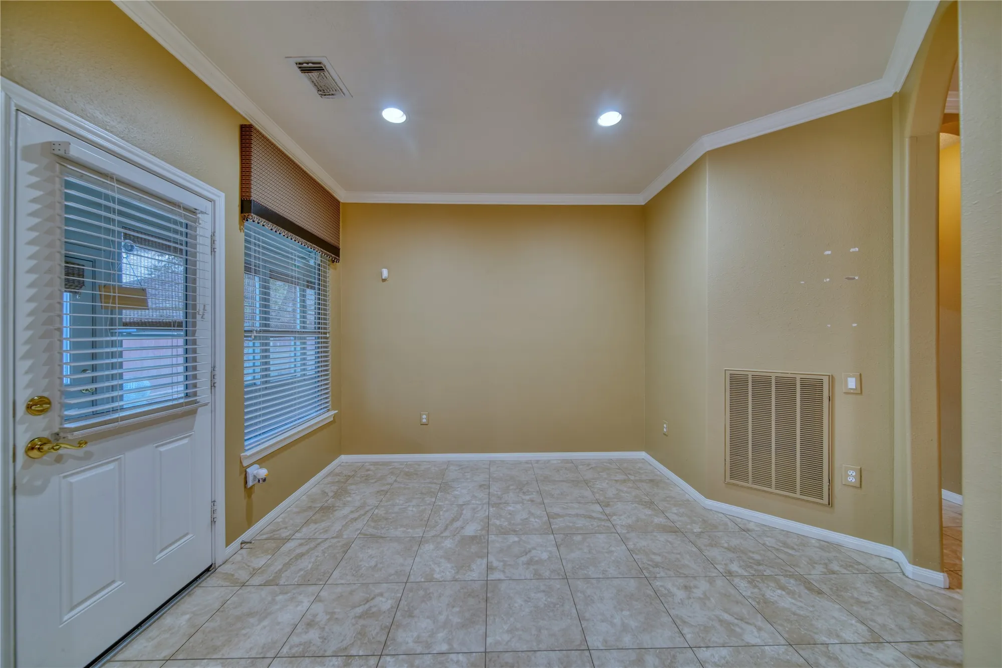 Property Slideshow image 22 of 50 | 1308 palermo dr, Pearland, TX, 77581