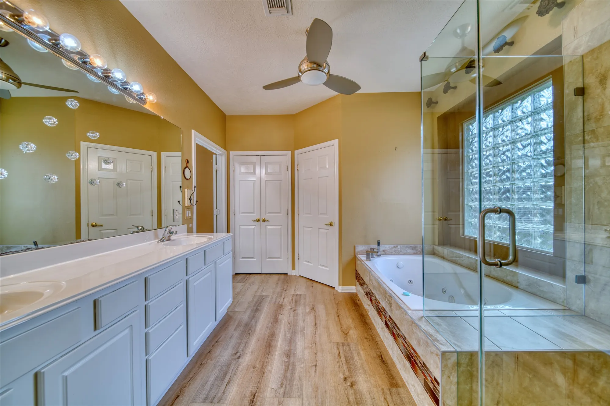 Property Slideshow image 31 of 50 | 1308 palermo dr, Pearland, TX, 77581