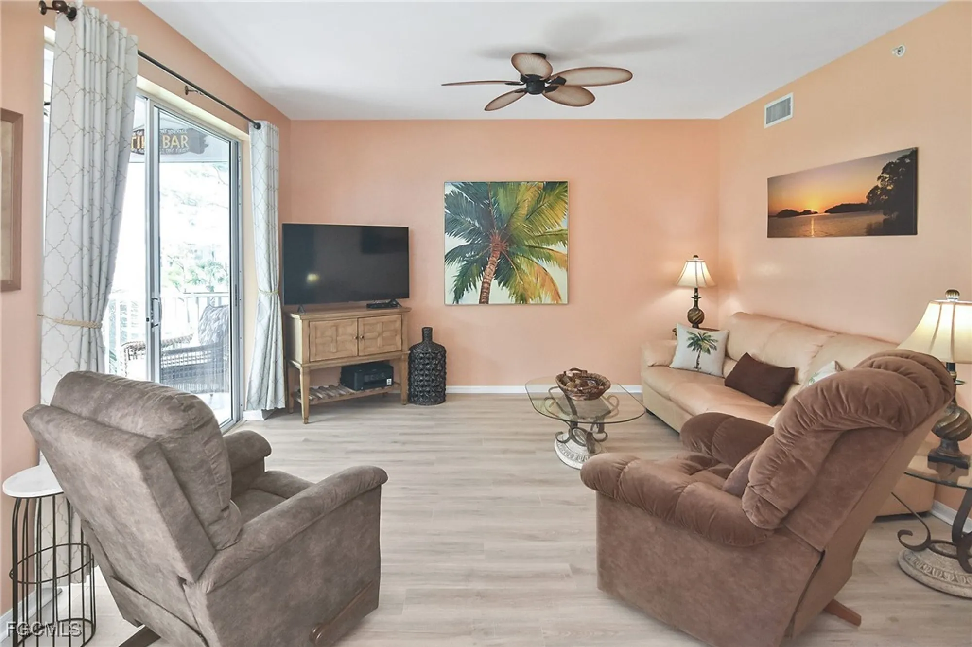 Property Slideshow image 16 of 40 | 8076 queen palm ln apt 436, Fort Myers, FL, 33966