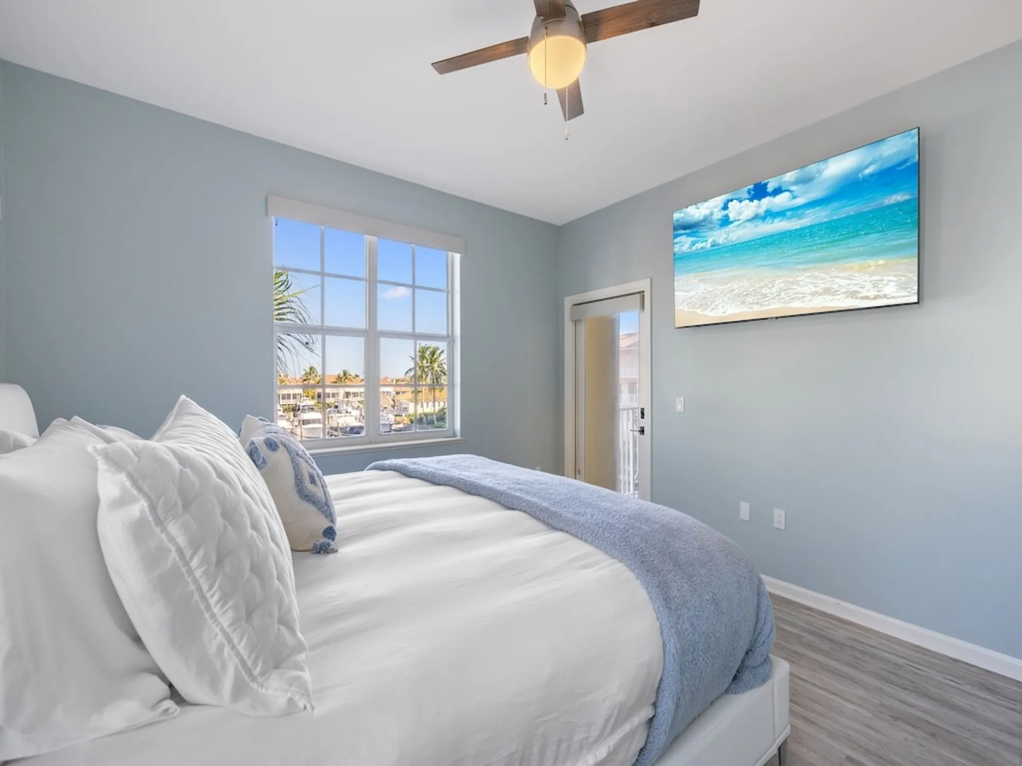 Property Slideshow image 10 of 36 | 5520 n harbor village dr apt 302, Vero Beach, FL, 32967