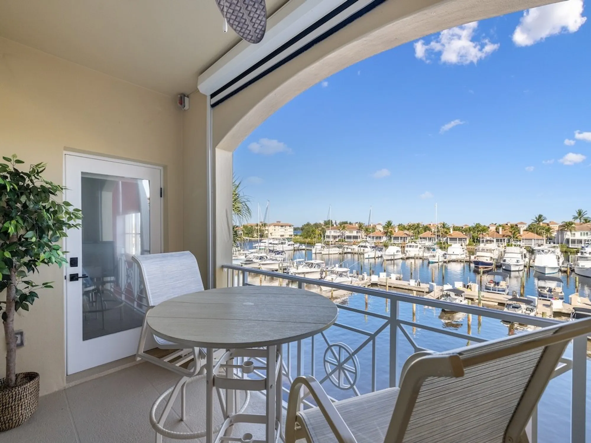 Property Slideshow image 27 of 36 | 5520 n harbor village dr apt 302, Vero Beach, FL, 32967
