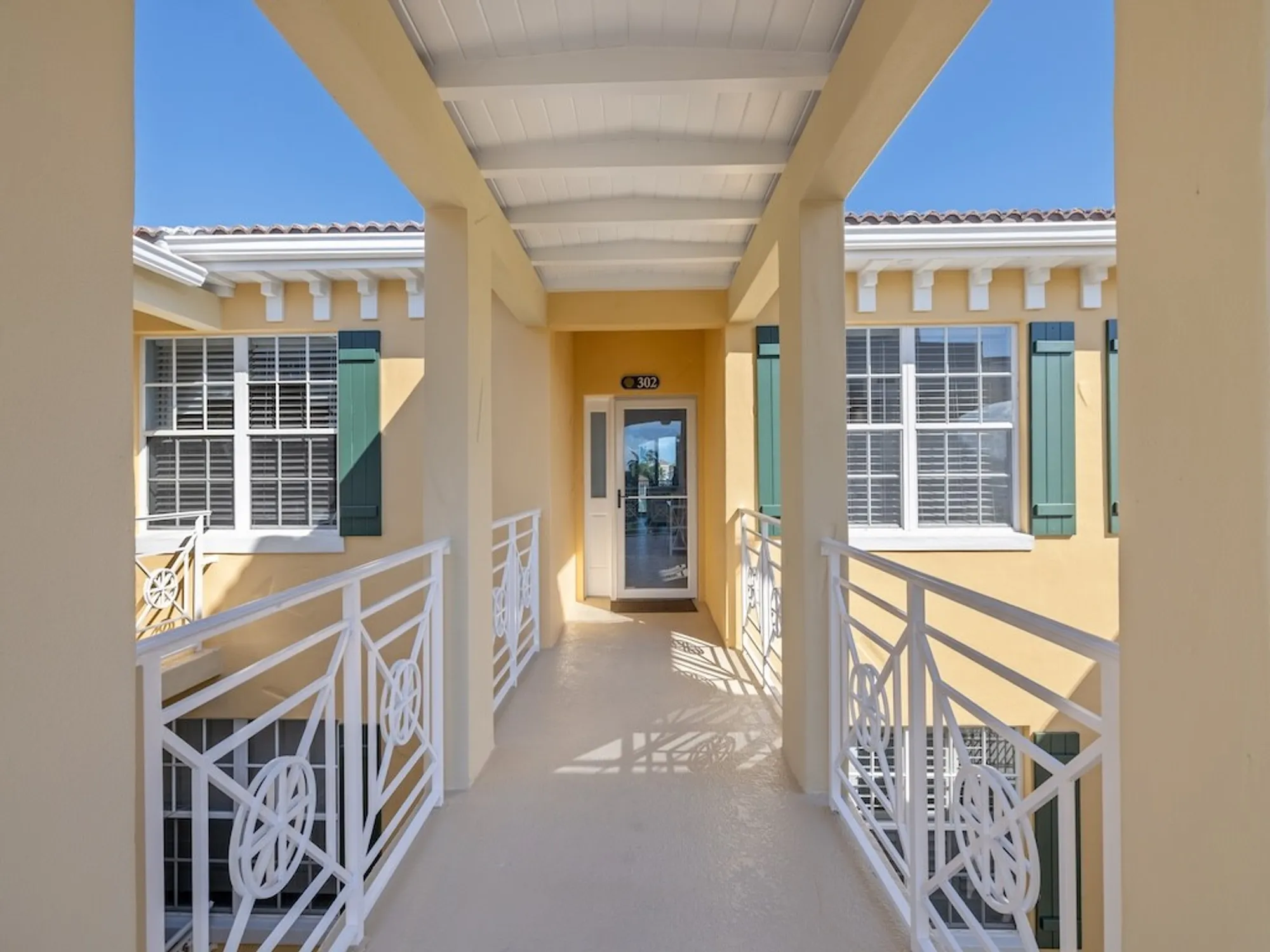 Property Slideshow image 28 of 36 | 5520 n harbor village dr apt 302, Vero Beach, FL, 32967