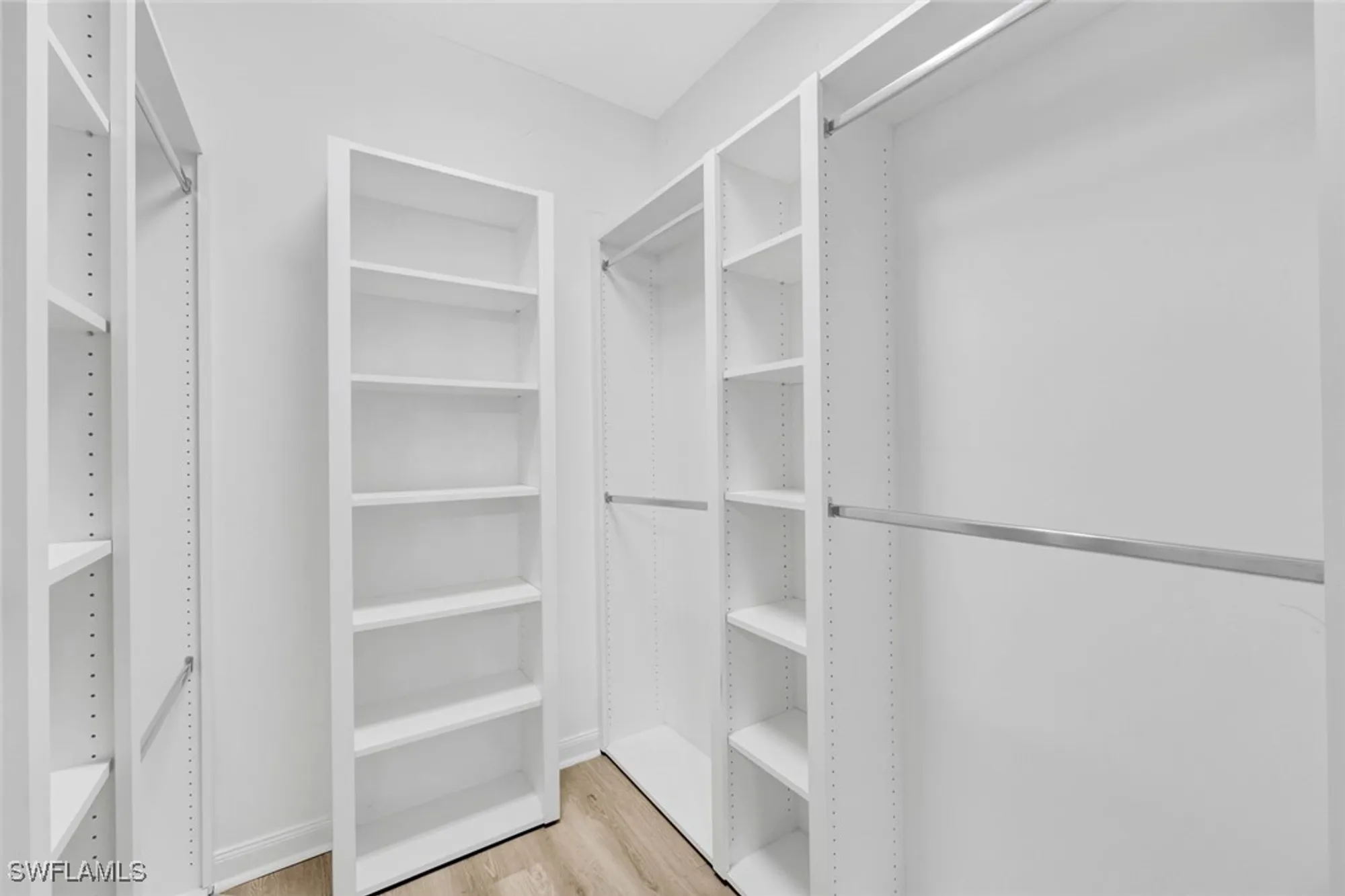 Property Slideshow image 24 of 43 | 15395 laughing gull ln, Bonita Springs, FL, 34135