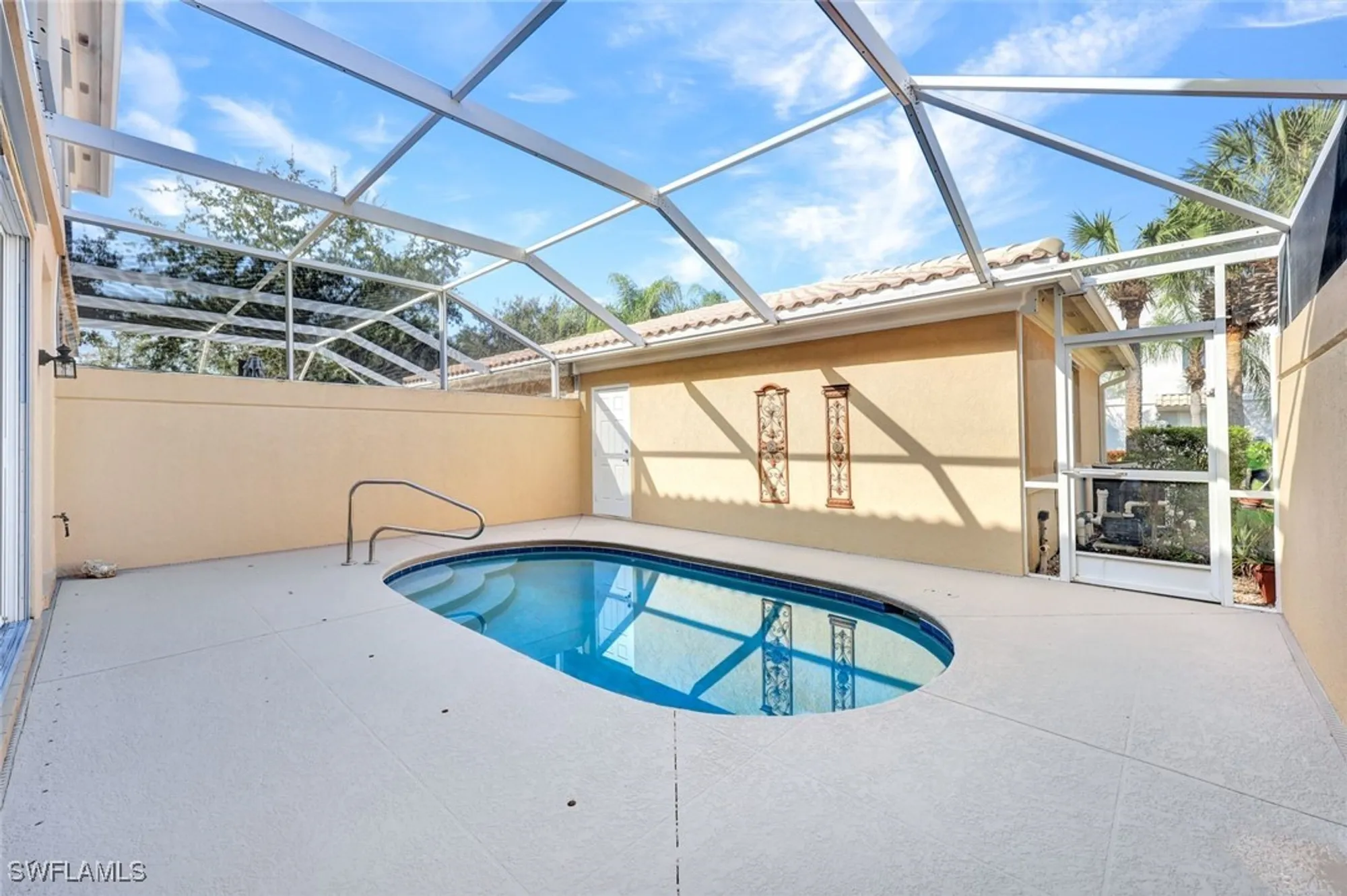 Property Slideshow image 31 of 43 | 15395 laughing gull ln, Bonita Springs, FL, 34135