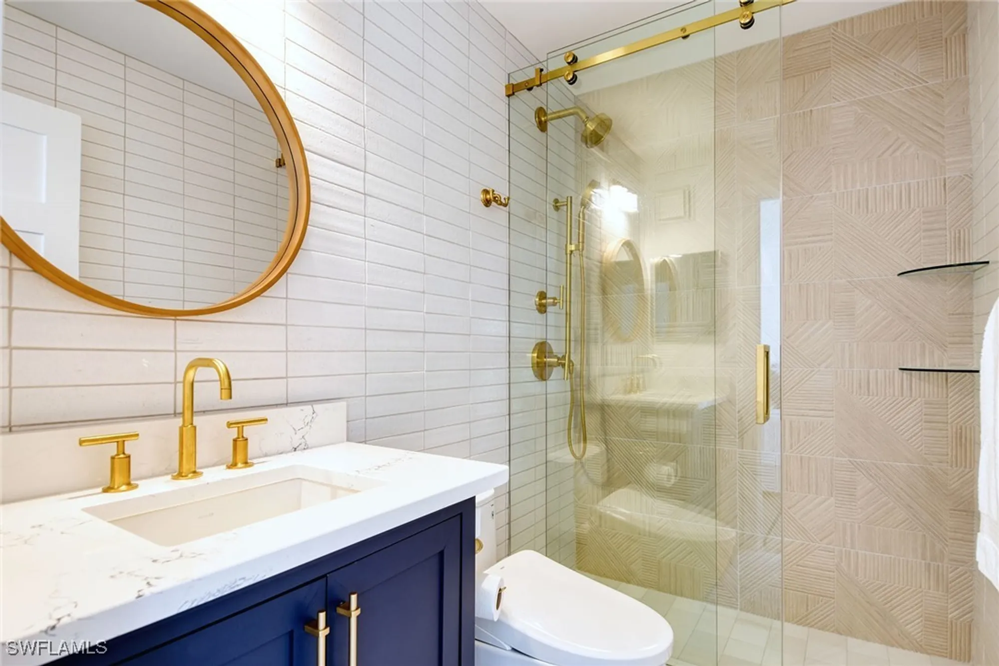 Property Slideshow image 16 of 36 | 2389 gulf shore blvd n # 302, Naples, FL, 34103