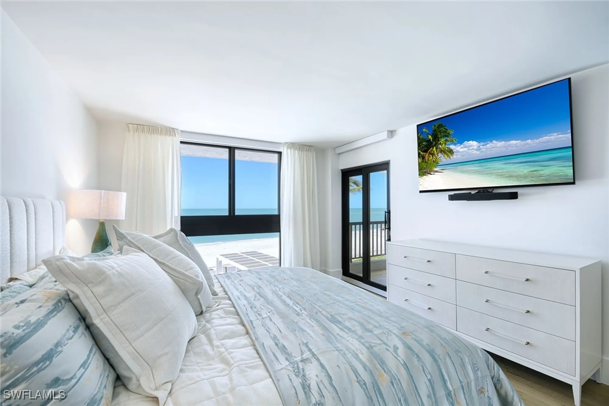 Property Slideshow image 19 of 36 | 2389 gulf shore blvd n # 302, Naples, FL, 34103