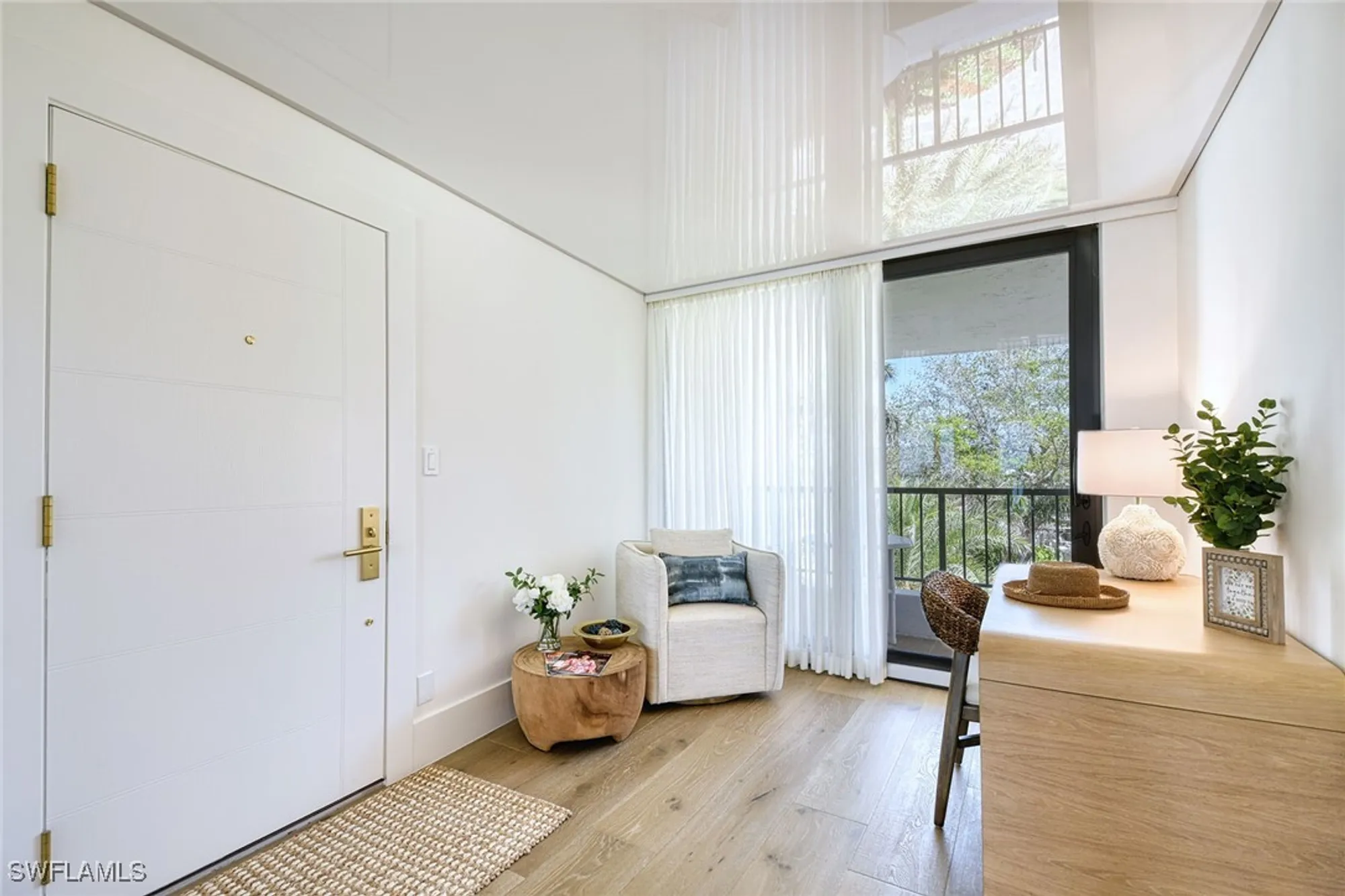 Property Slideshow image 12 of 36 | 2389 gulf shore blvd n # 302, Naples, FL, 34103