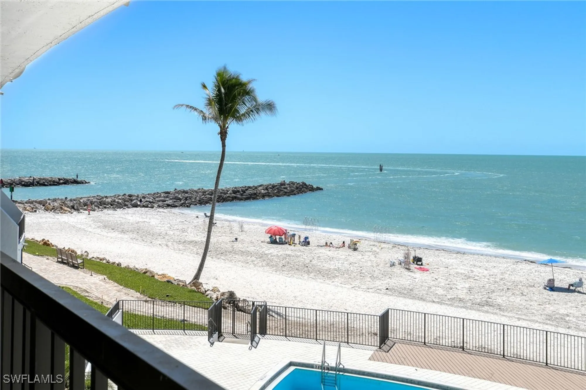 Property Slideshow image 25 of 36 | 2389 gulf shore blvd n # 302, Naples, FL, 34103
