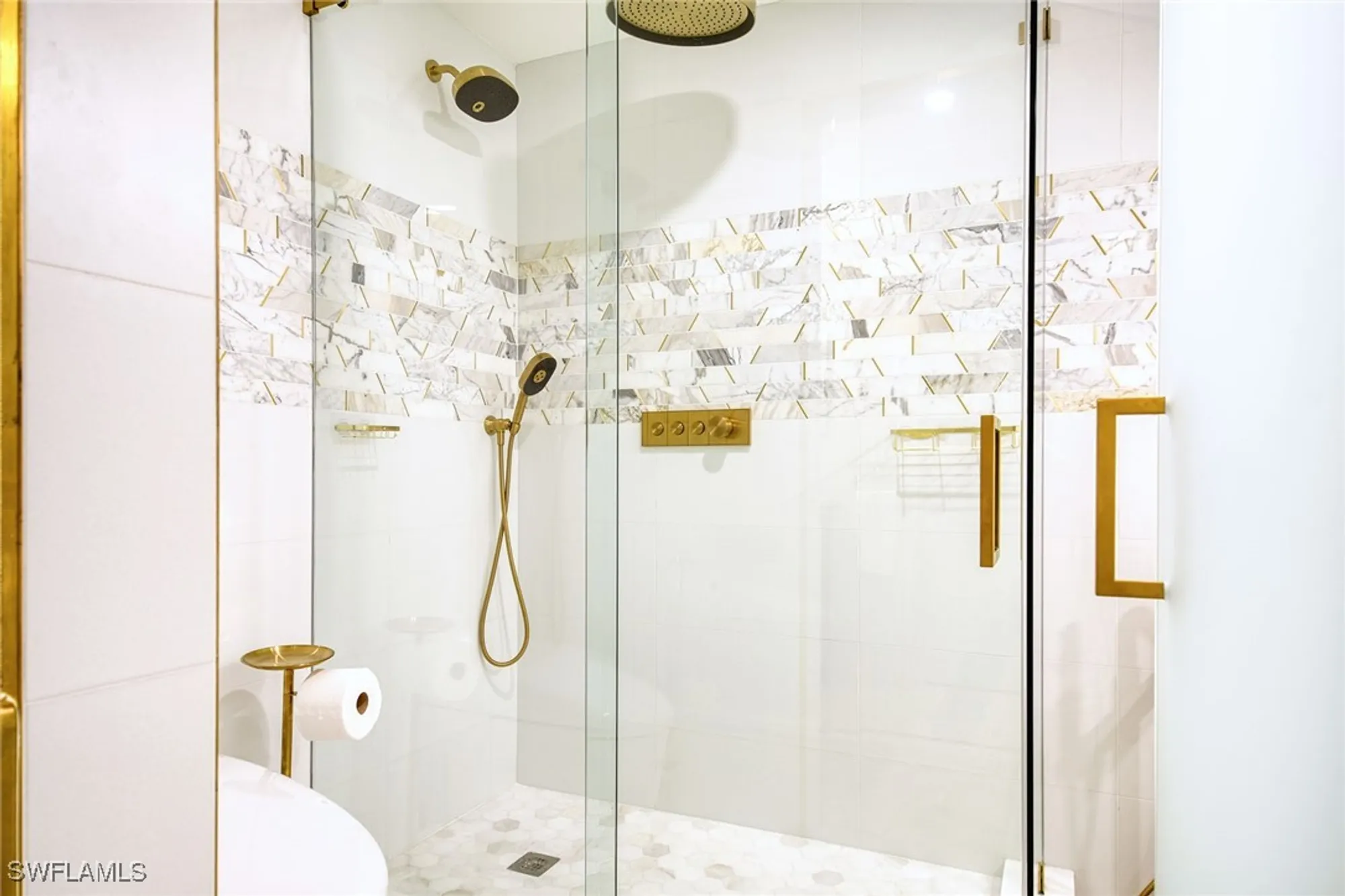 Property Slideshow image 21 of 36 | 2389 gulf shore blvd n # 302, Naples, FL, 34103