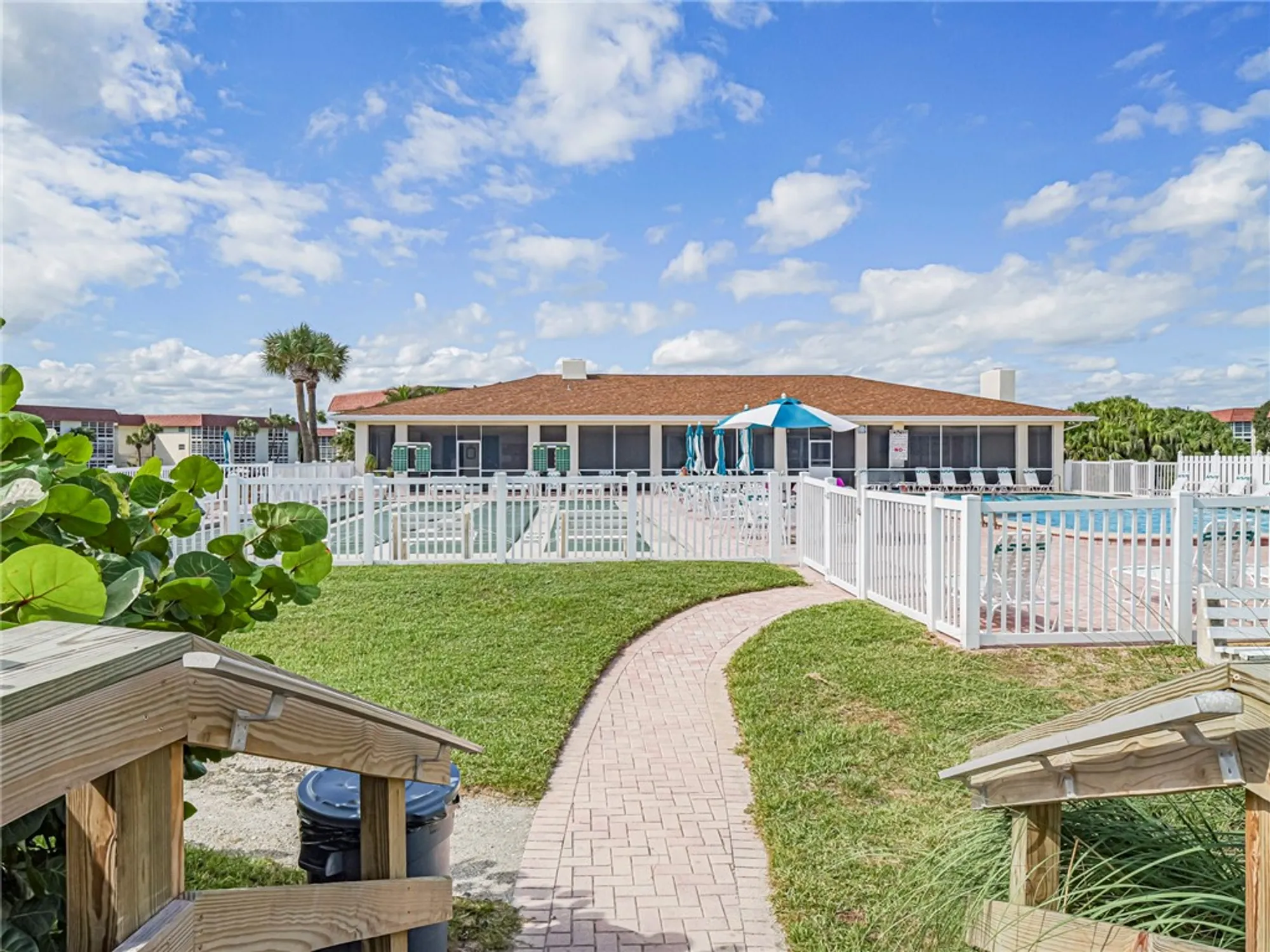 Property Slideshow image 24 of 35 | 5400 highway a1a apt d3, Vero Beach, FL, 32963