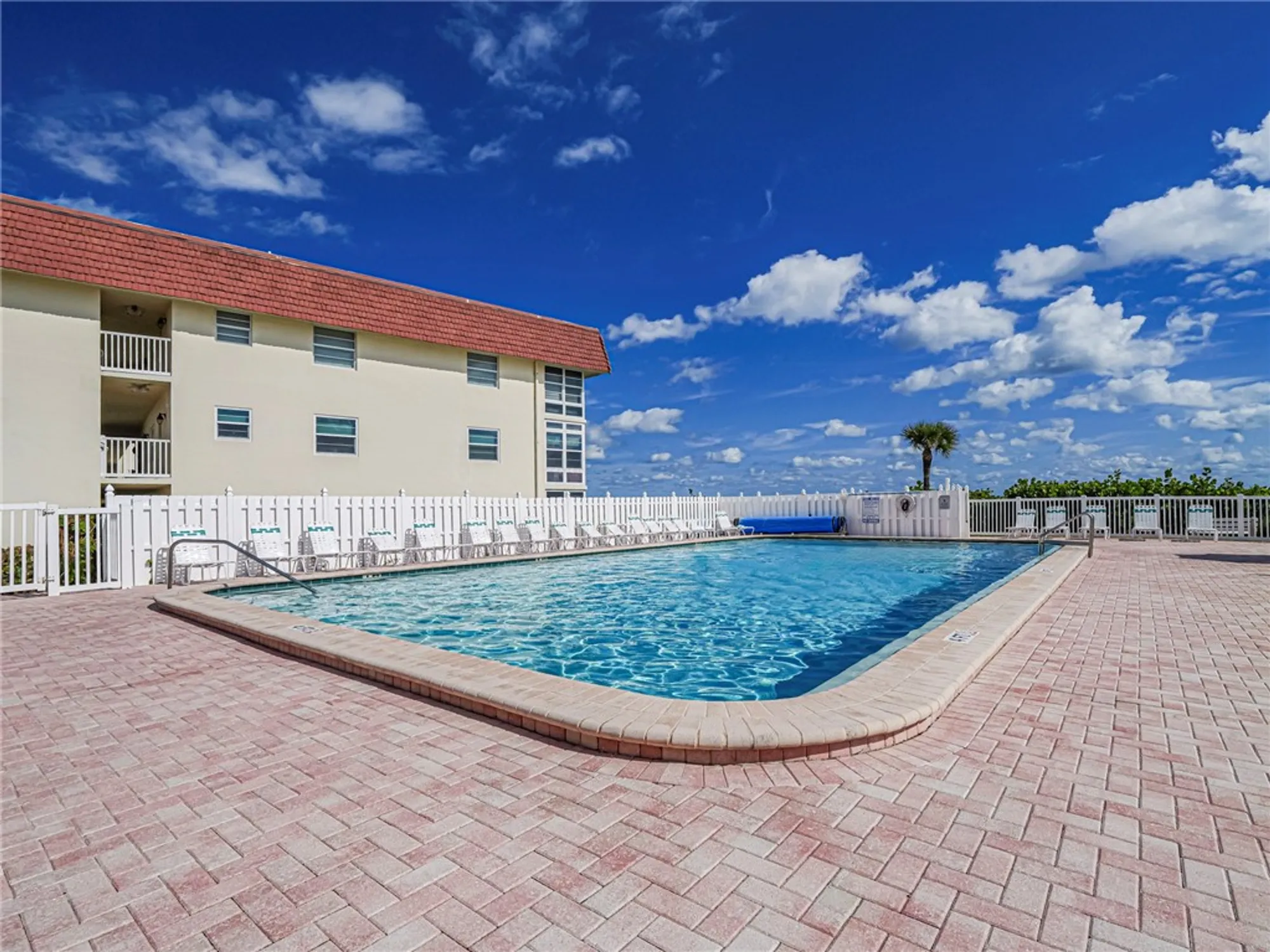 Property Slideshow image 27 of 35 | 5400 highway a1a apt d3, Vero Beach, FL, 32963
