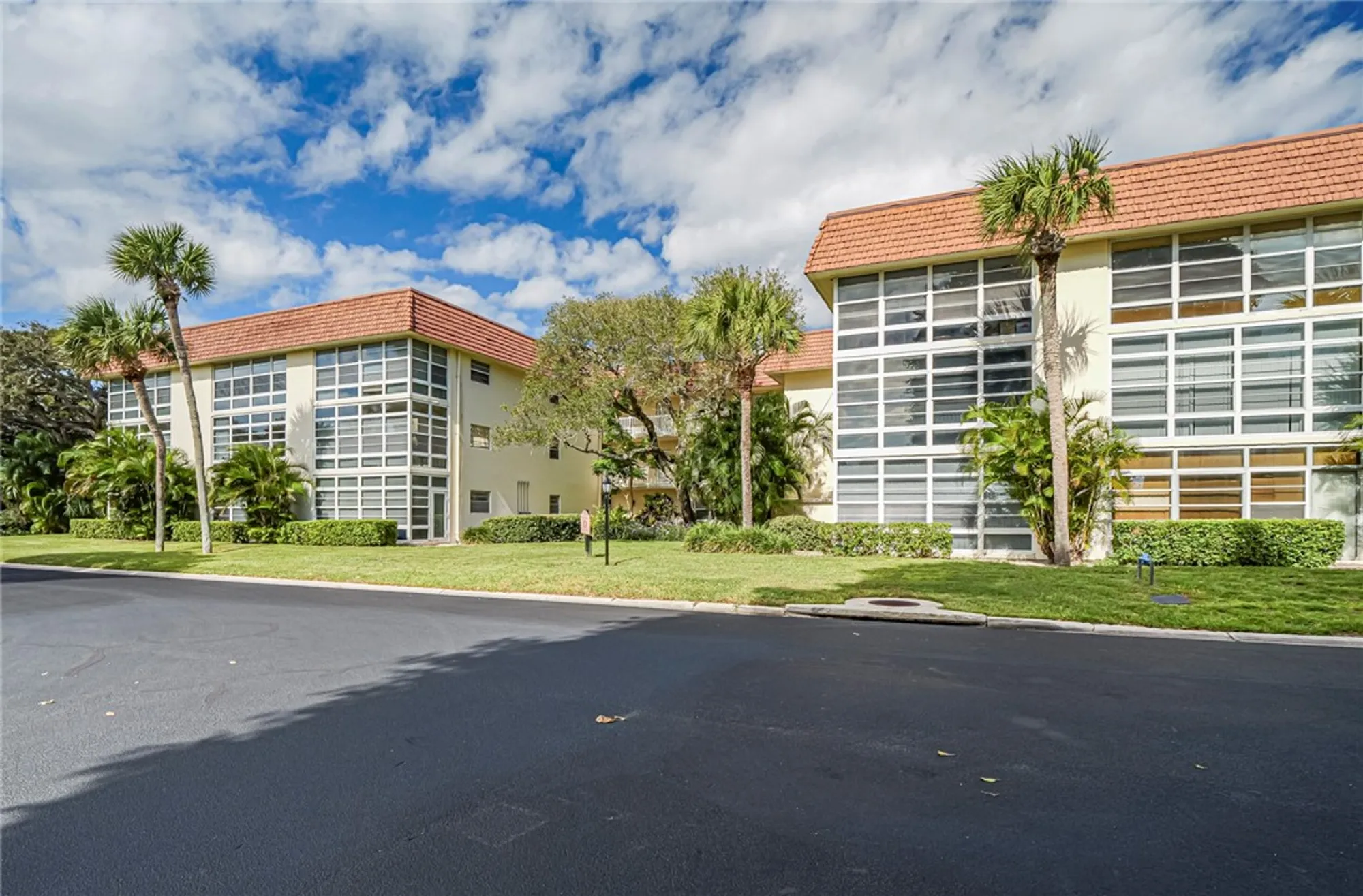 Property Slideshow image 22 of 35 | 5400 highway a1a apt d3, Vero Beach, FL, 32963