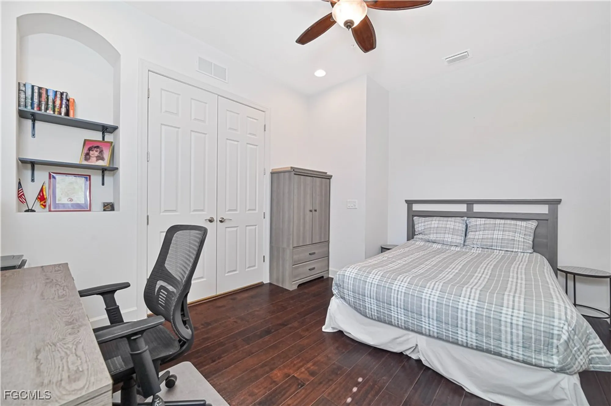 Property Slideshow image 17 of 45 | 10251 glastonbury cir 201, Fort Myers, FL, 33913