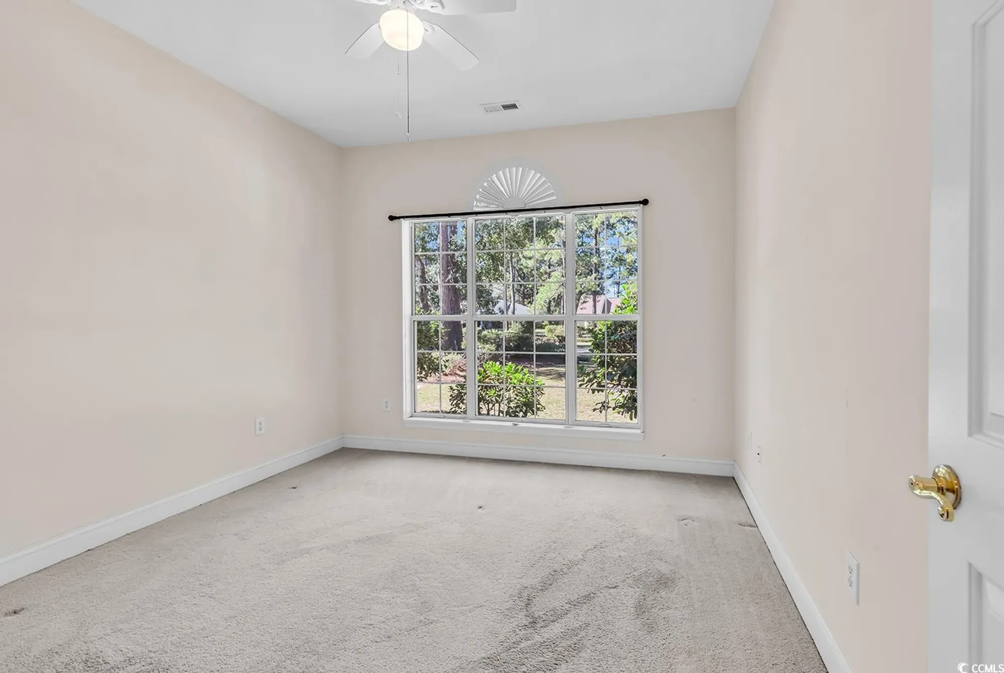 Property Slideshow image 13 of 40 | 1870 club cir, Pawleys Island, SC, 29585