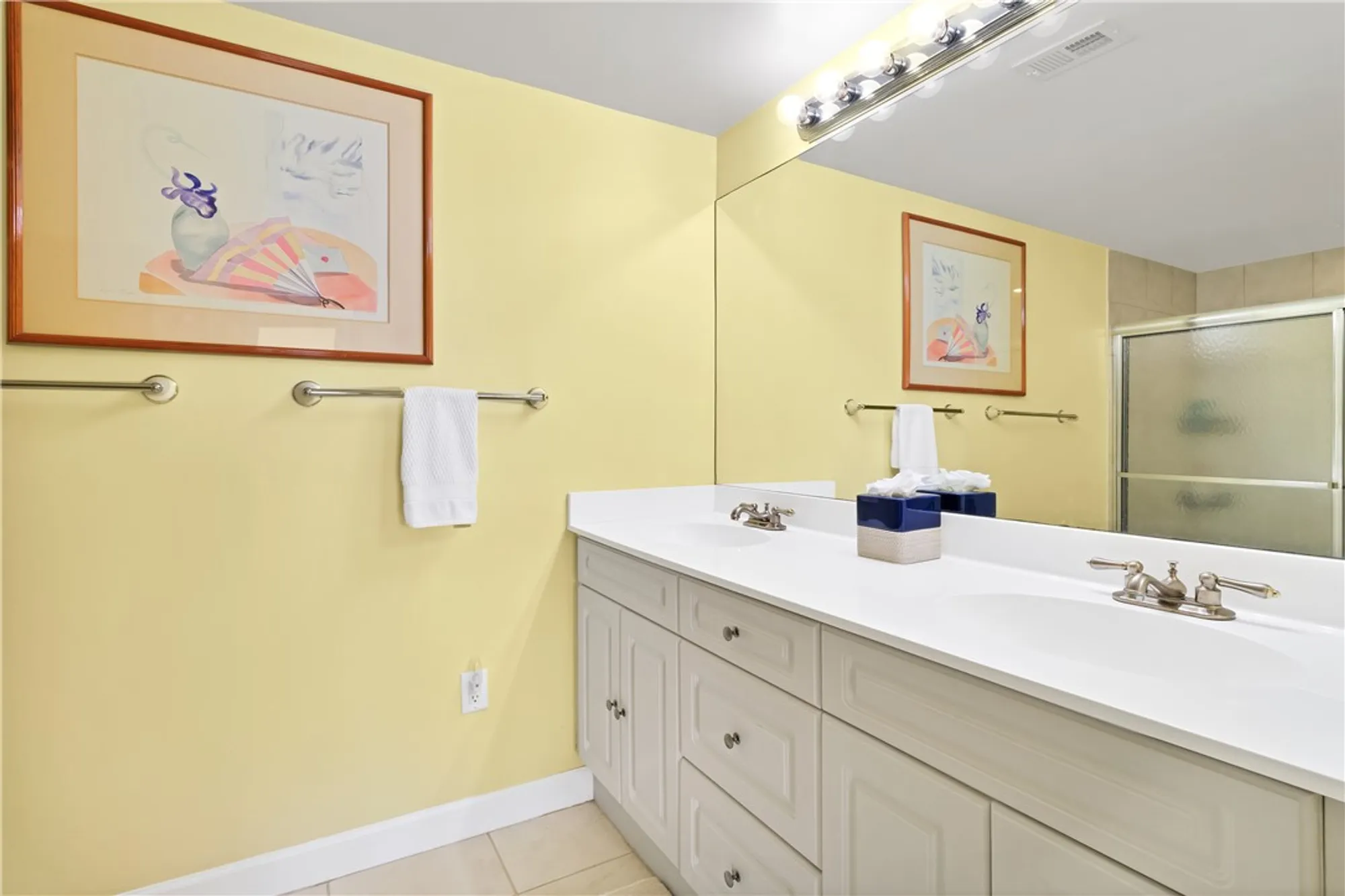 Property Slideshow image 14 of 35 | 5045 harmony cir 305, Vero Beach, FL, 32967