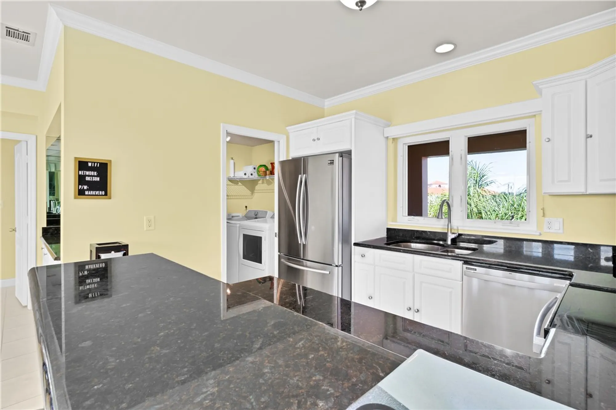 Property Slideshow image 9 of 35 | 5045 harmony cir 305, Vero Beach, FL, 32967