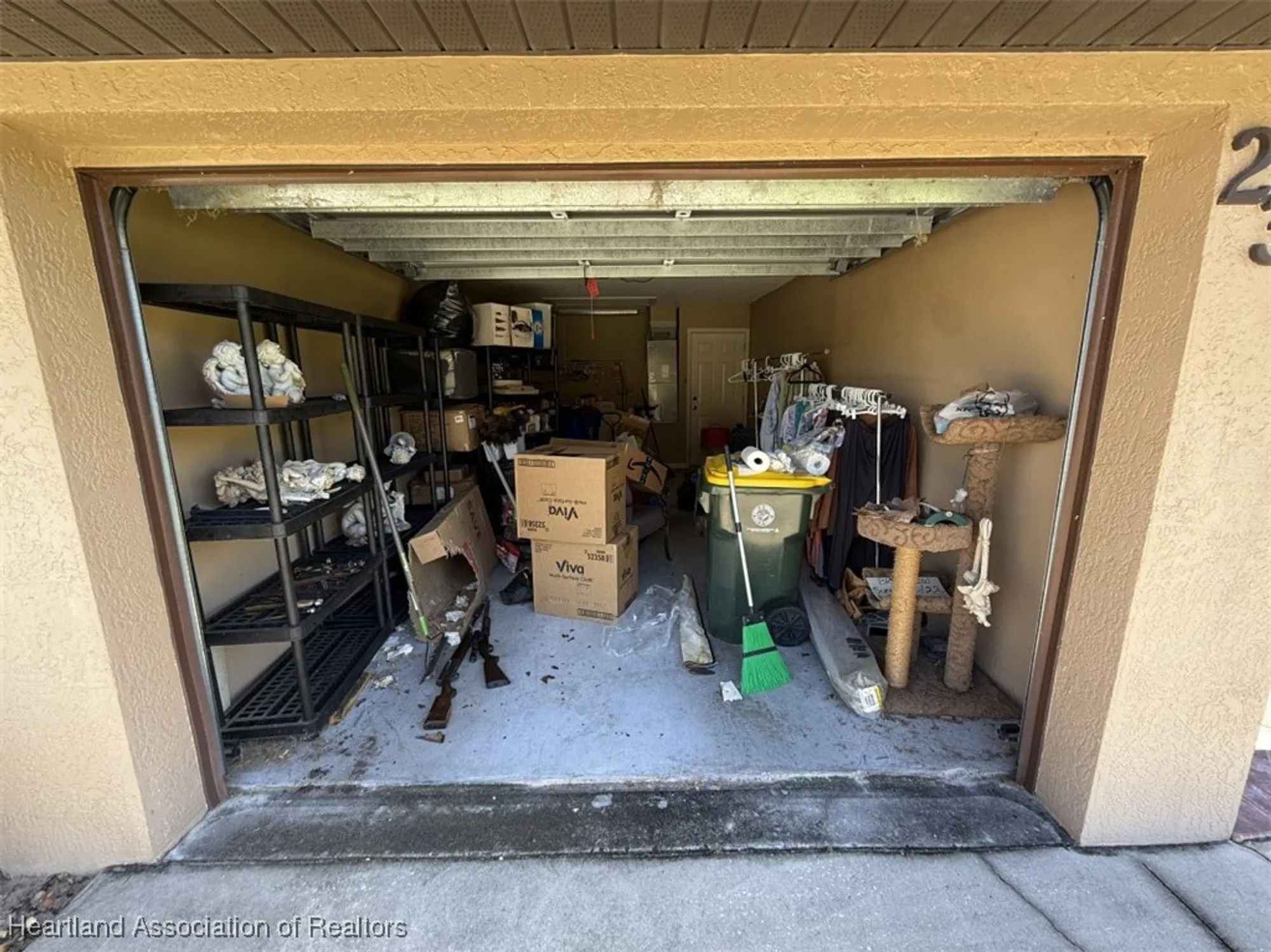 Property Slideshow image 5 of 20 | 2311 hidden creek cir, Sebring, FL, 33870