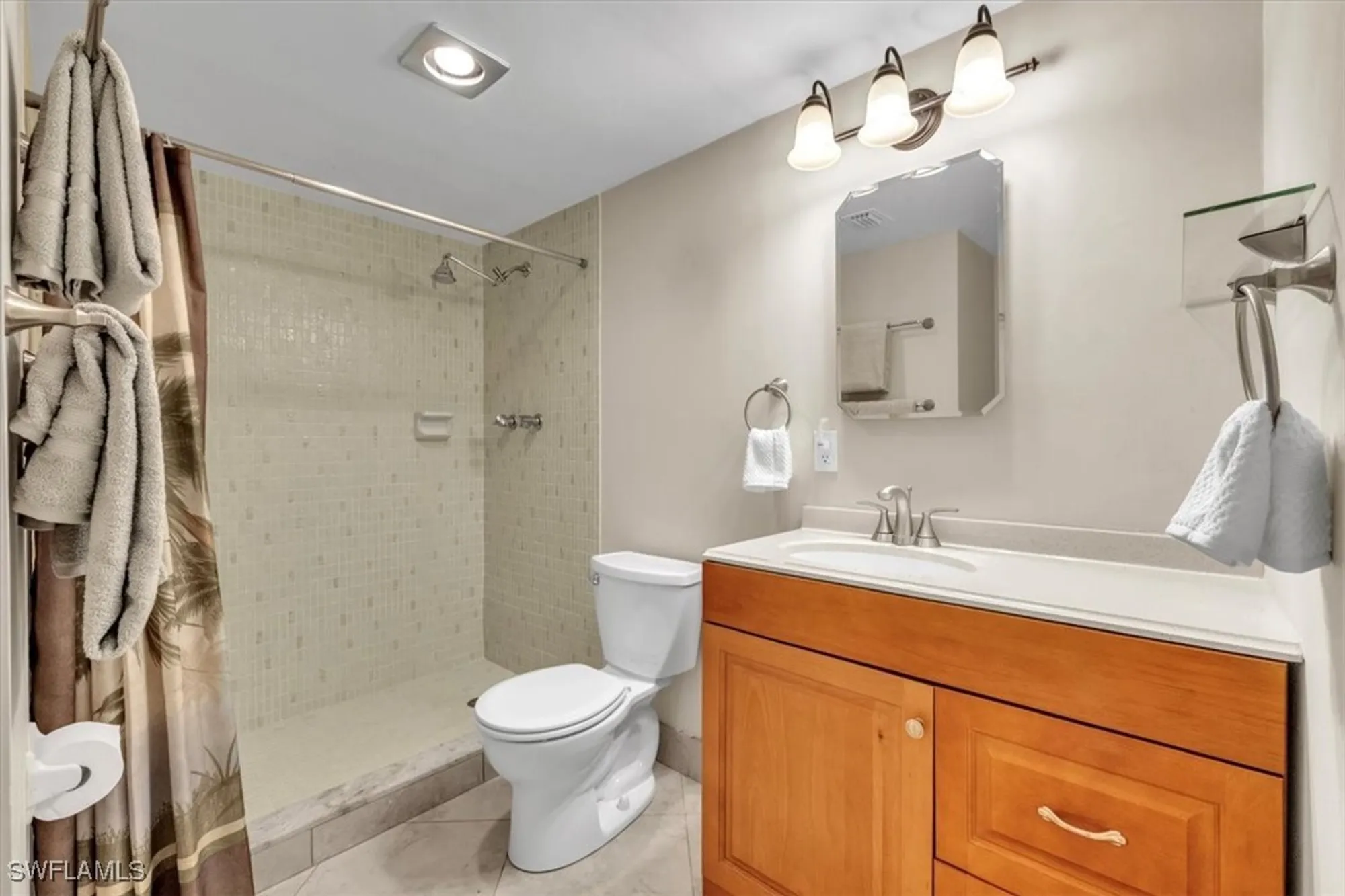 Property Slideshow image 23 of 50 | 325 charlemagne blvd b103, Naples, FL, 34112