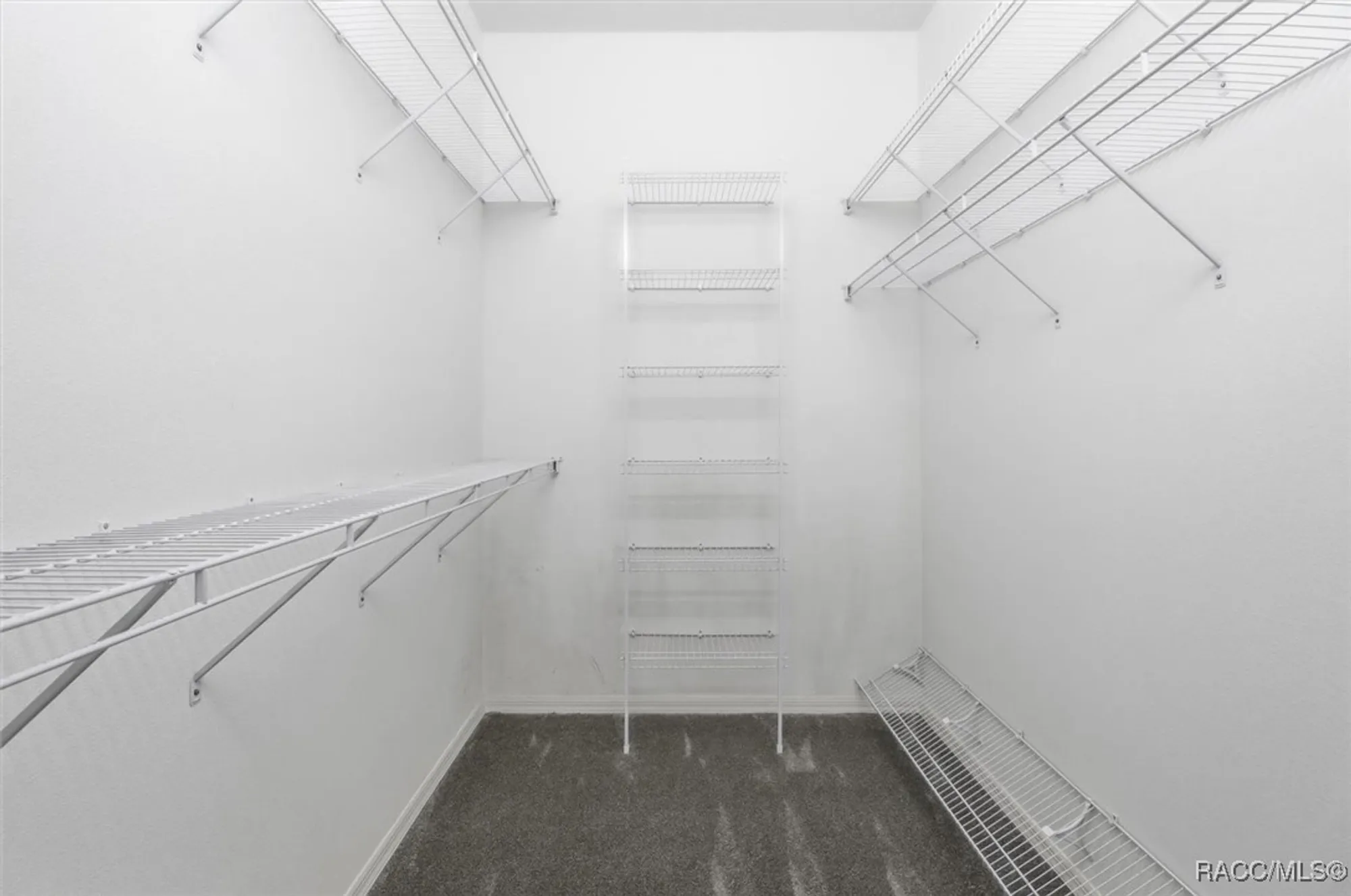 Property Slideshow image 25 of 41 | 906 w silver meadow loop, Hernando, FL, 34442