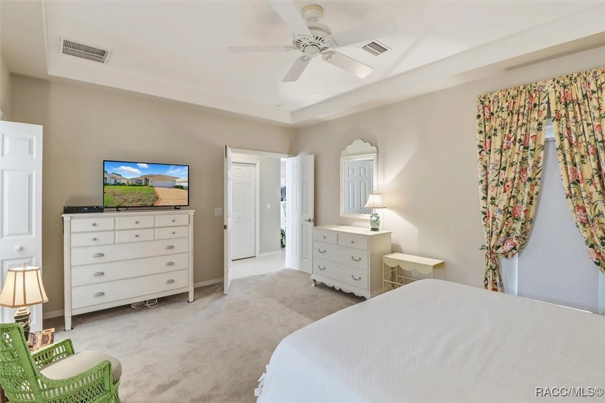 Property Slideshow image 26 of 41 | 906 w silver meadow loop, Hernando, FL, 34442