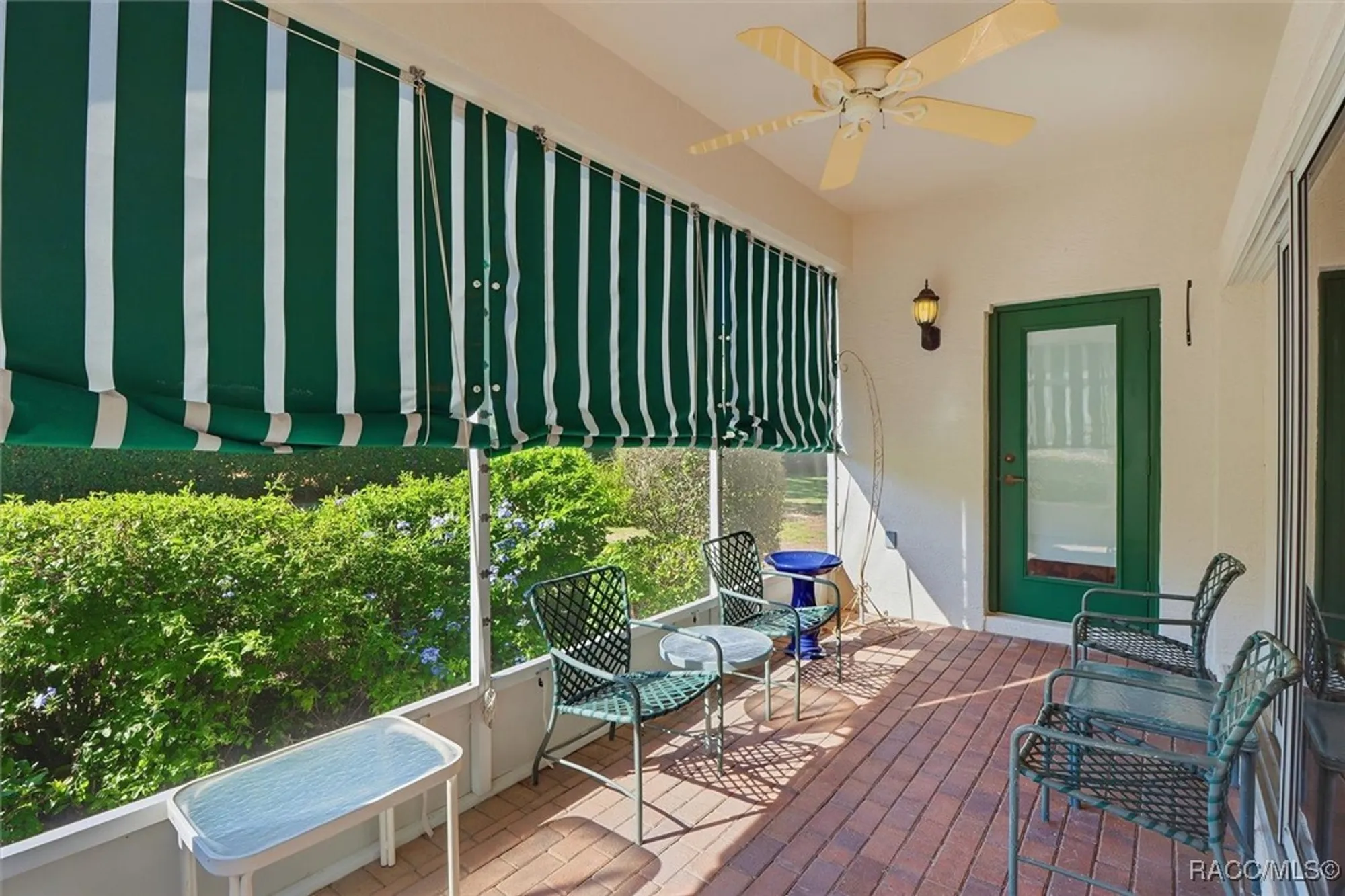 Property Slideshow image 5 of 41 | 906 w silver meadow loop, Hernando, FL, 34442