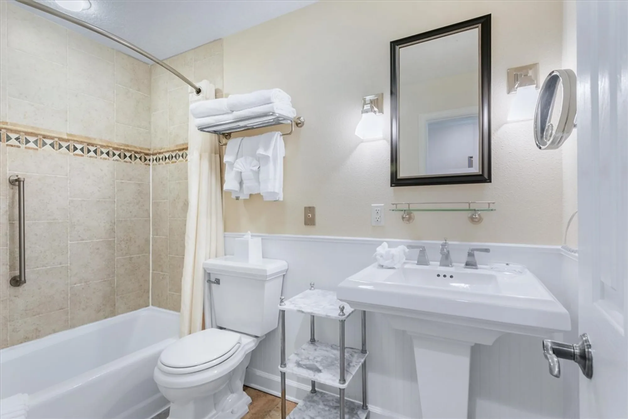 Property Slideshow image 23 of 46 | 502 richmonds ordinary, Williamsburg, VA, 23185