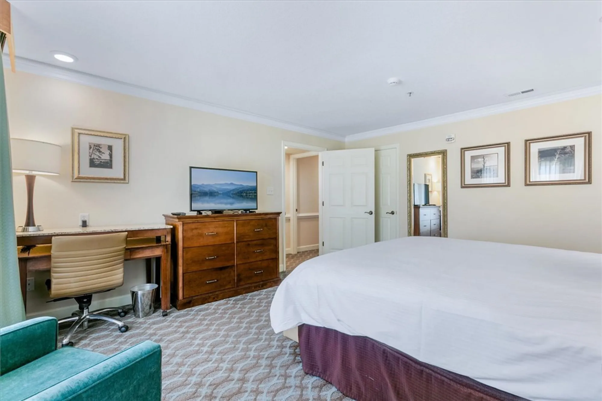 Property Slideshow image 9 of 46 | 502 richmonds ordinary, Williamsburg, VA, 23185