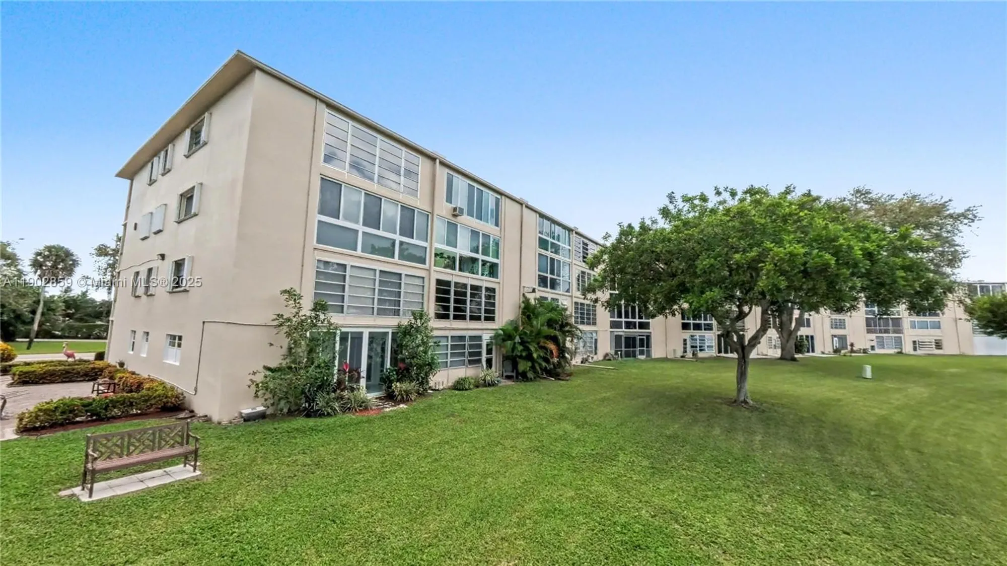 Property Slideshow image 15 of 17 | 4025 farnham o # 4025, Deerfield Beach, FL, 33442