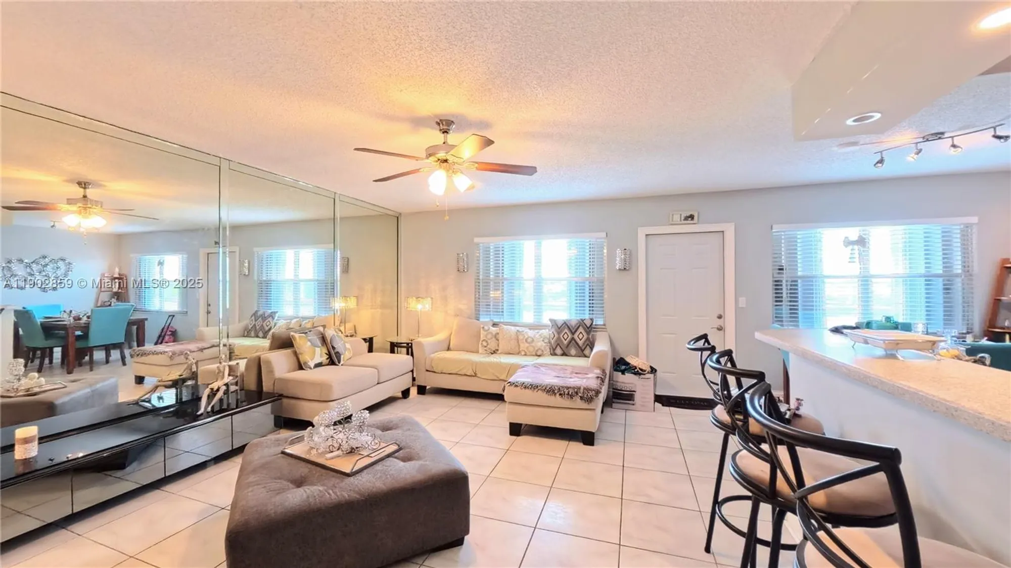 Property Slideshow image 5 of 17 | 4025 farnham o # 4025, Deerfield Beach, FL, 33442
