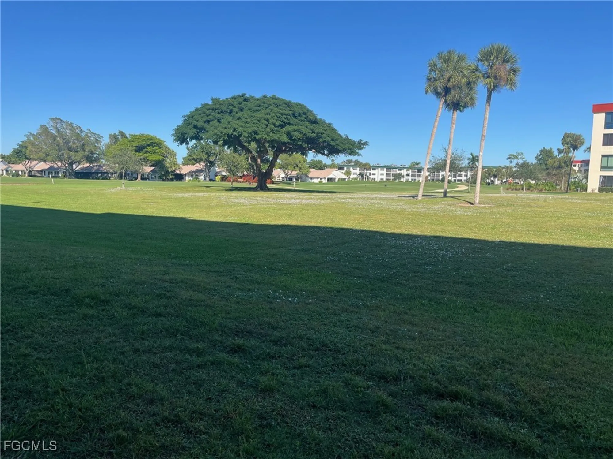 Property Slideshow image 17 of 37 | 7406 lake breeze dr 118, Fort Myers, FL, 33907