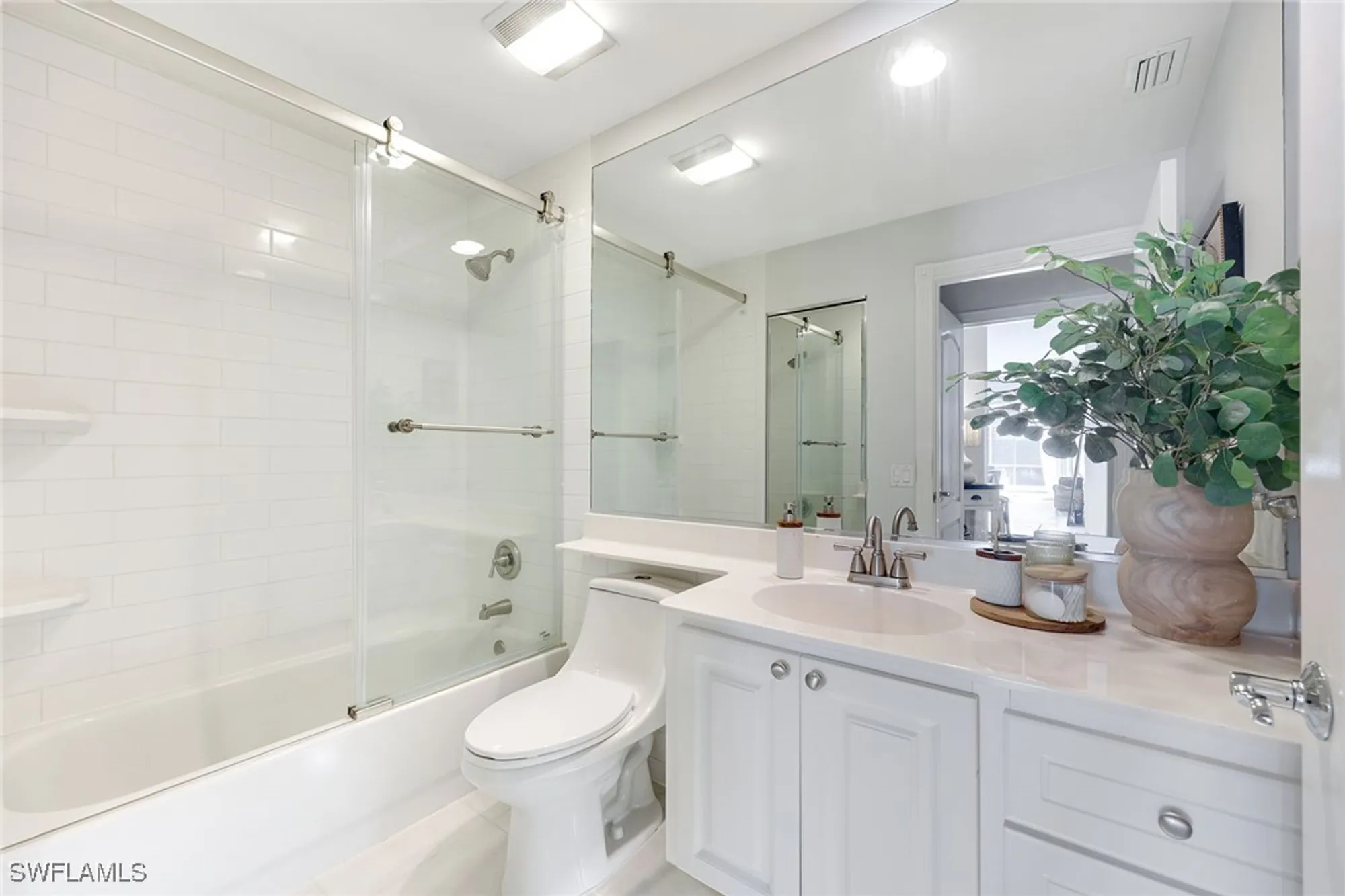 Property Slideshow image 19 of 35 | 4125 tabago ln, Naples, FL, 34119