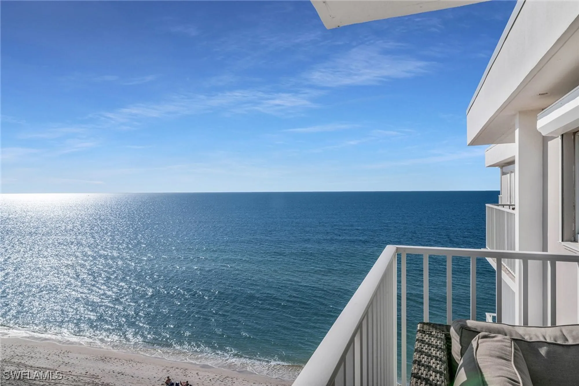 Property Slideshow image 12 of 29 | 3443 gulf shore blvd 803, Naples, FL, 34103