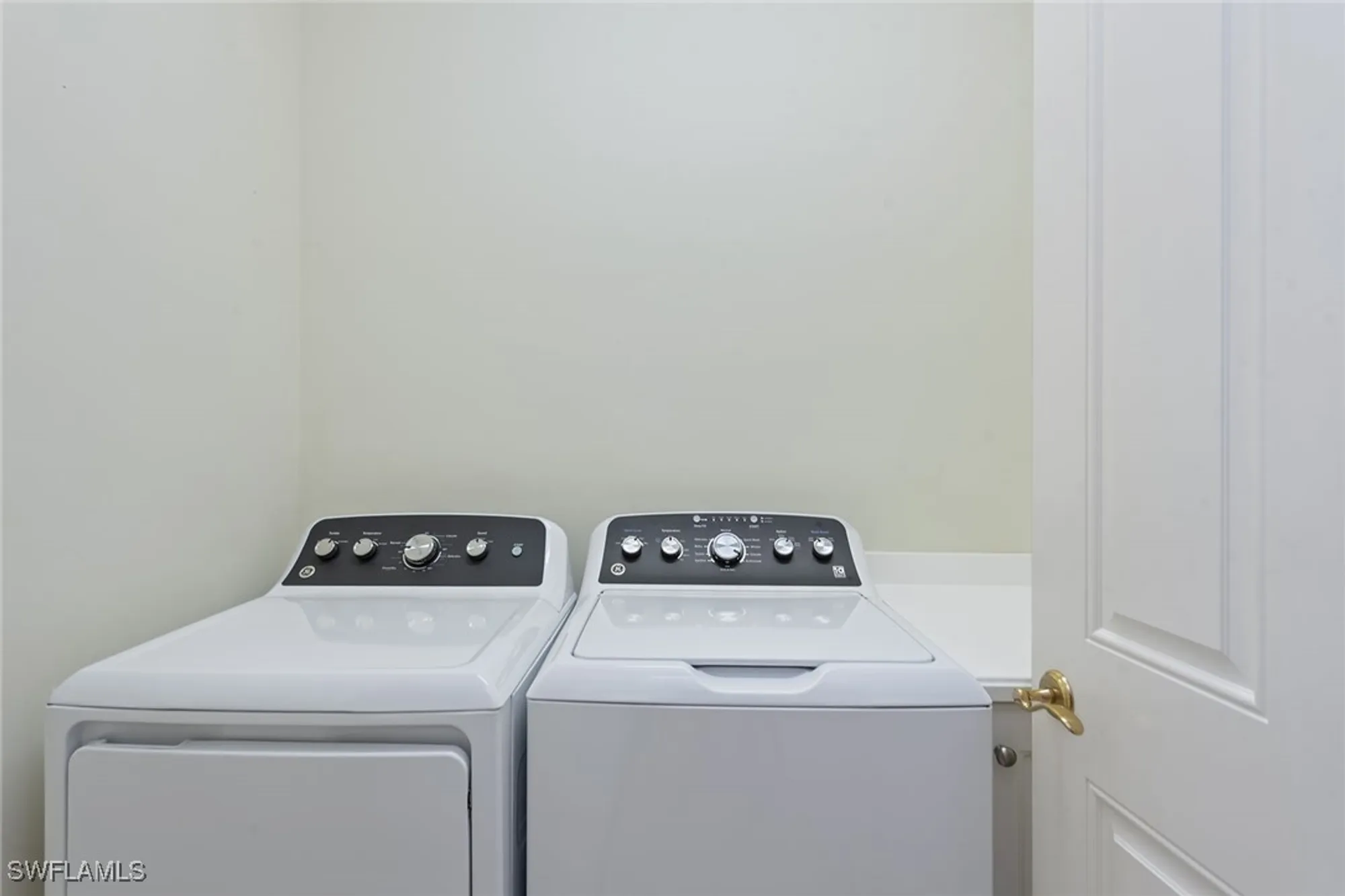 Property Slideshow image 22 of 50 | 9224 campanile cir 202, Naples, FL, 34114