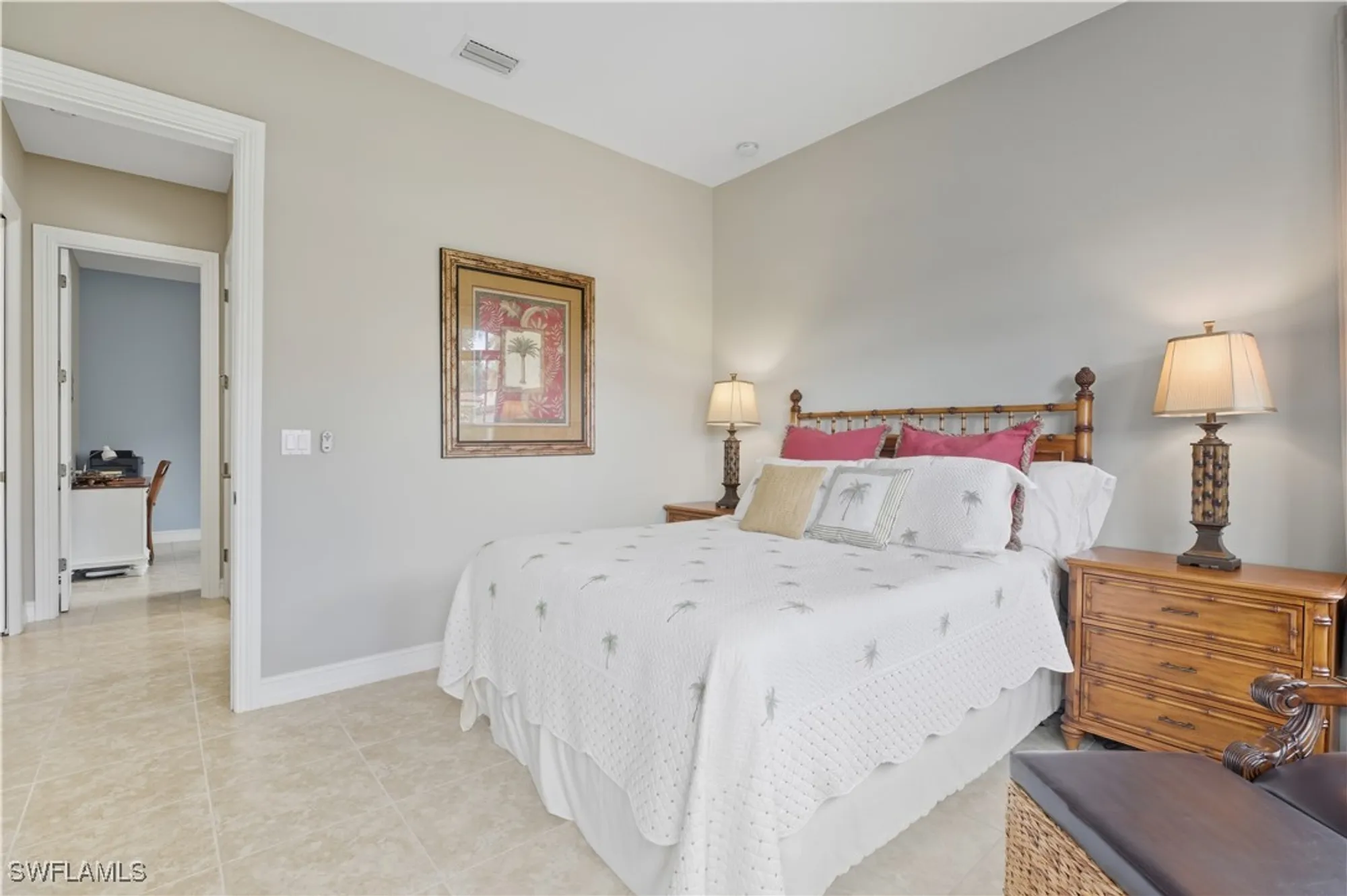 Property Slideshow image 15 of 33 | 6097 dogleg dr, Naples, FL, 34113