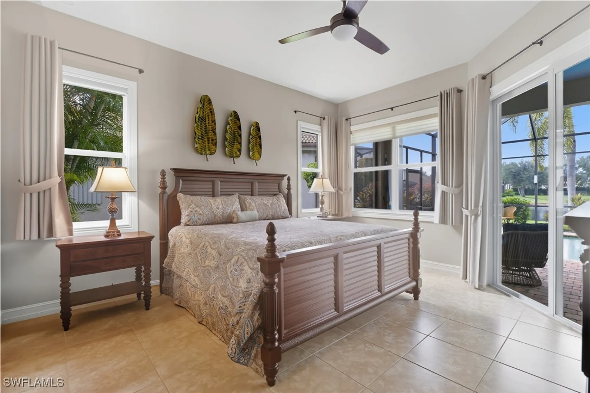 Property Slideshow image 11 of 33 | 6097 dogleg dr, Naples, FL, 34113