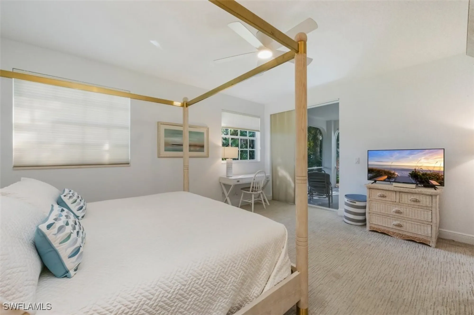 Property Slideshow image 14 of 29 | 515 laguna royale blvd 102, Naples, FL, 34119