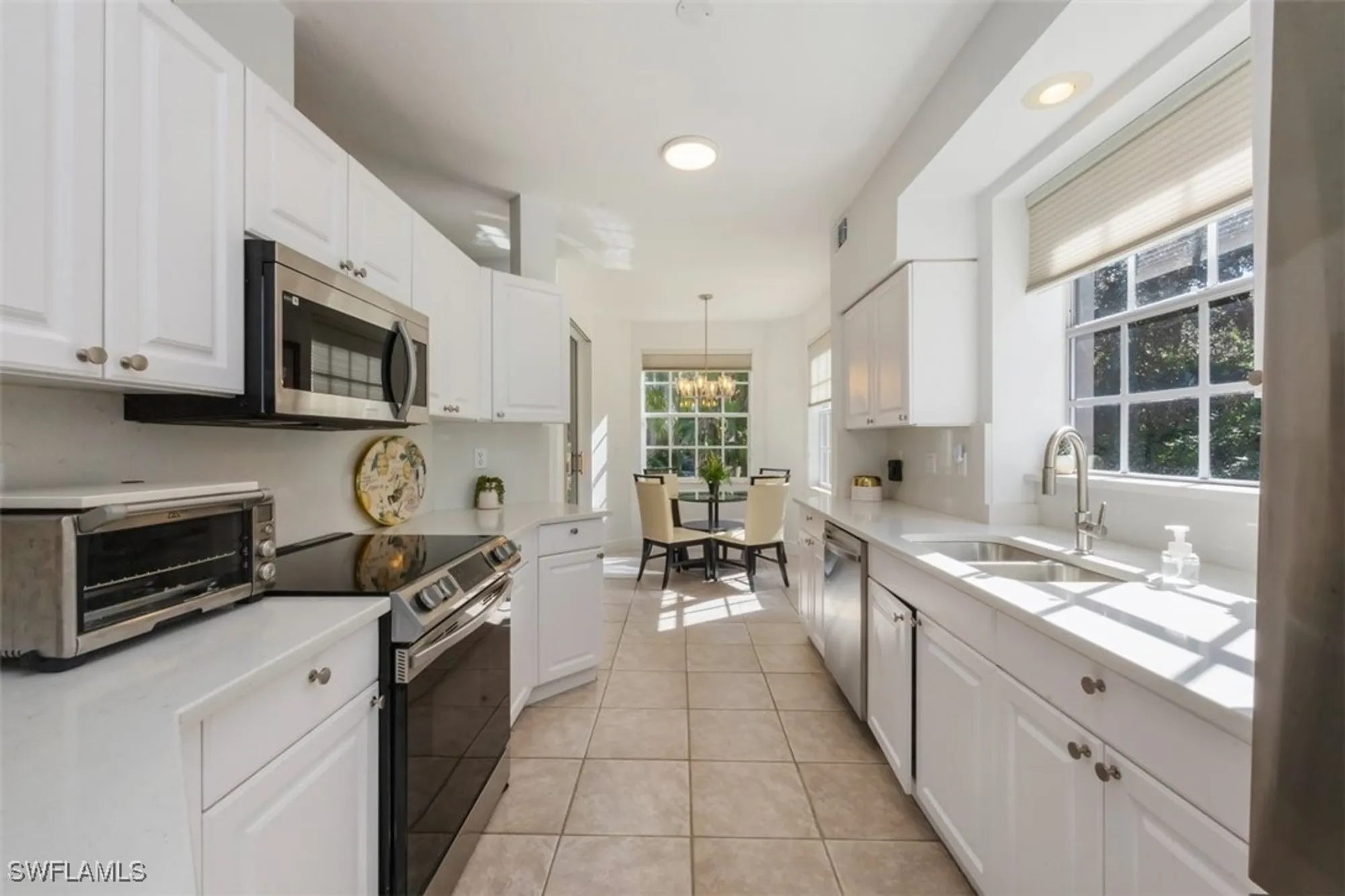 Property Slideshow image 11 of 29 | 515 laguna royale blvd 102, Naples, FL, 34119