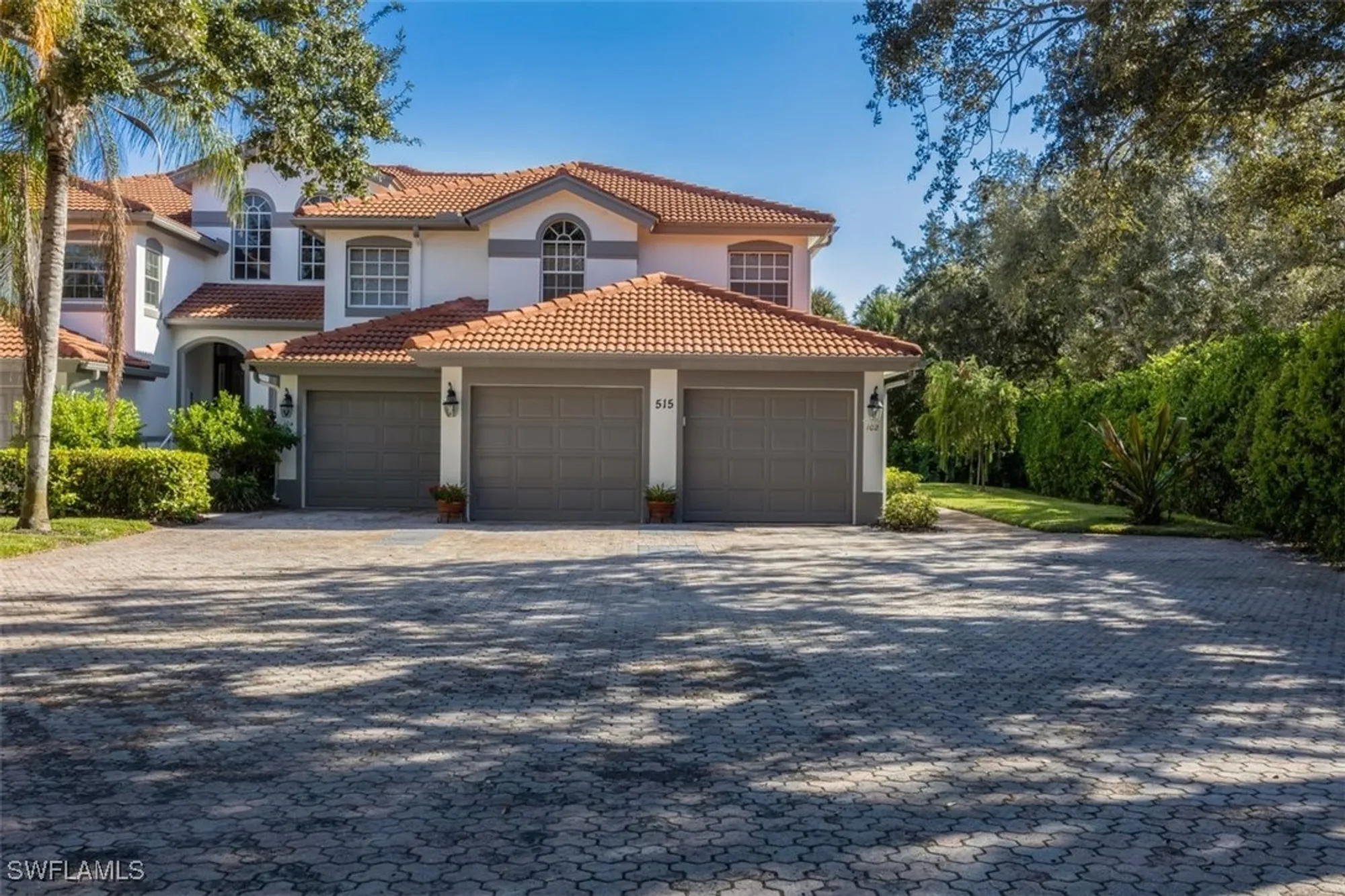 Property Slideshow image 2 of 29 | 515 laguna royale blvd 102, Naples, FL, 34119