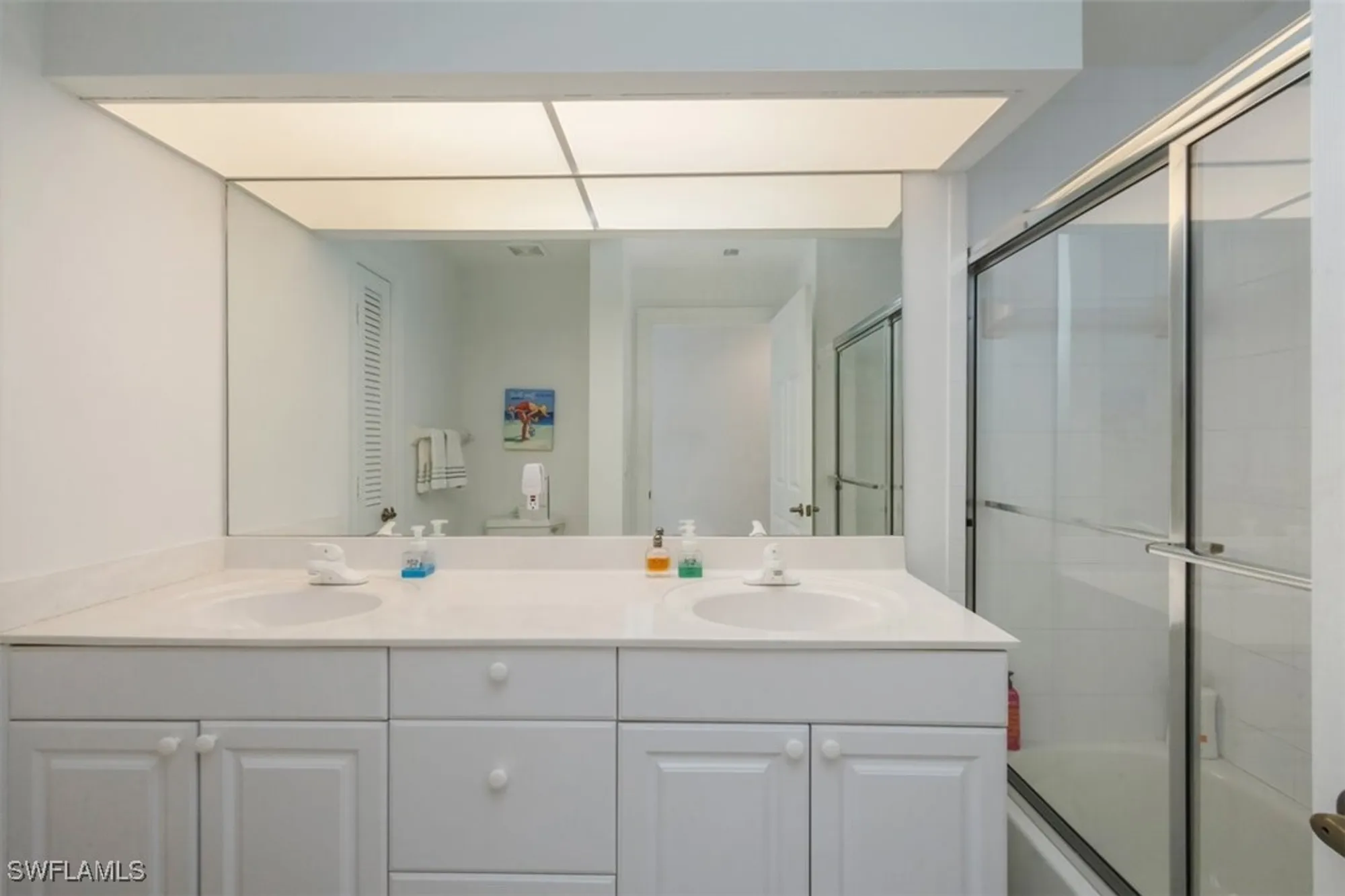 Property Slideshow image 20 of 29 | 515 laguna royale blvd 102, Naples, FL, 34119