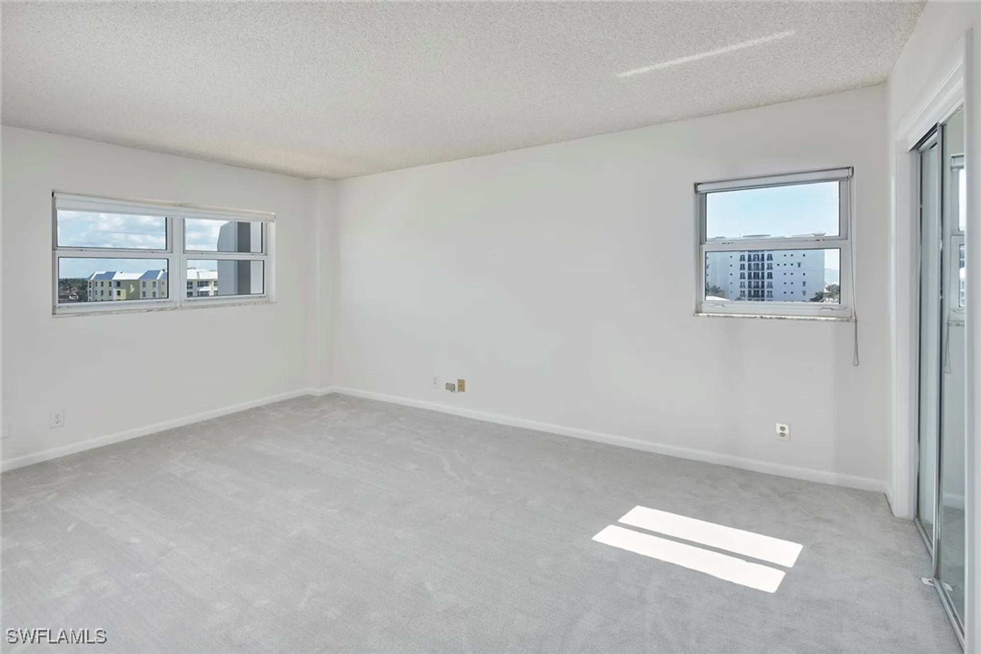 Property Slideshow image 12 of 24 | 1919 gulf shore blvd 804, Naples, FL, 34102